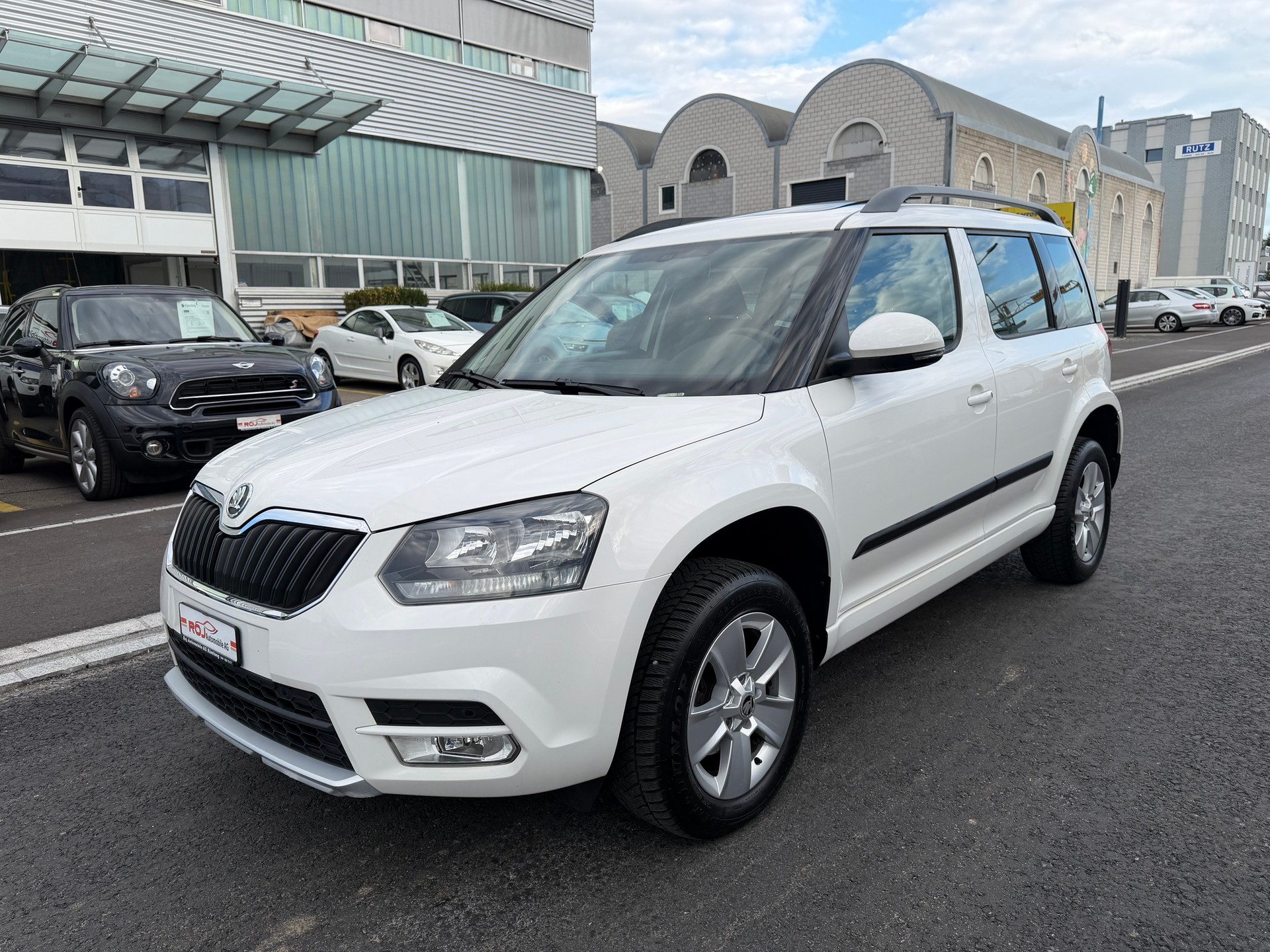 SKODA Yeti 2.0 TDI Elegance 4x4 DSG-image-1