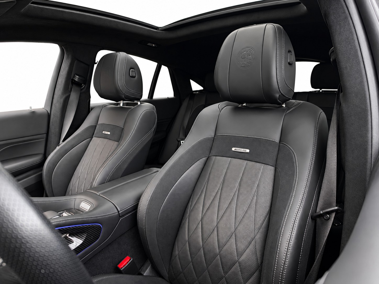 MERCEDES-BENZ GLE 53 Hybrid AMG 4matic+ Coupé * Panorama-Schiebedach * 360°-Kamera * CH FAHRZEUG *-image-13