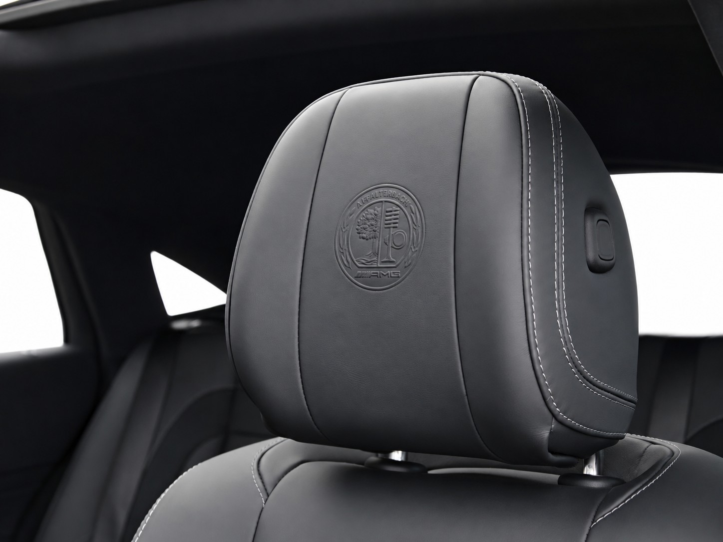 MERCEDES-BENZ GLE 53 Hybrid AMG 4matic+ Coupé * Panorama-Schiebedach * 360°-Kamera * CH FAHRZEUG *-image-16