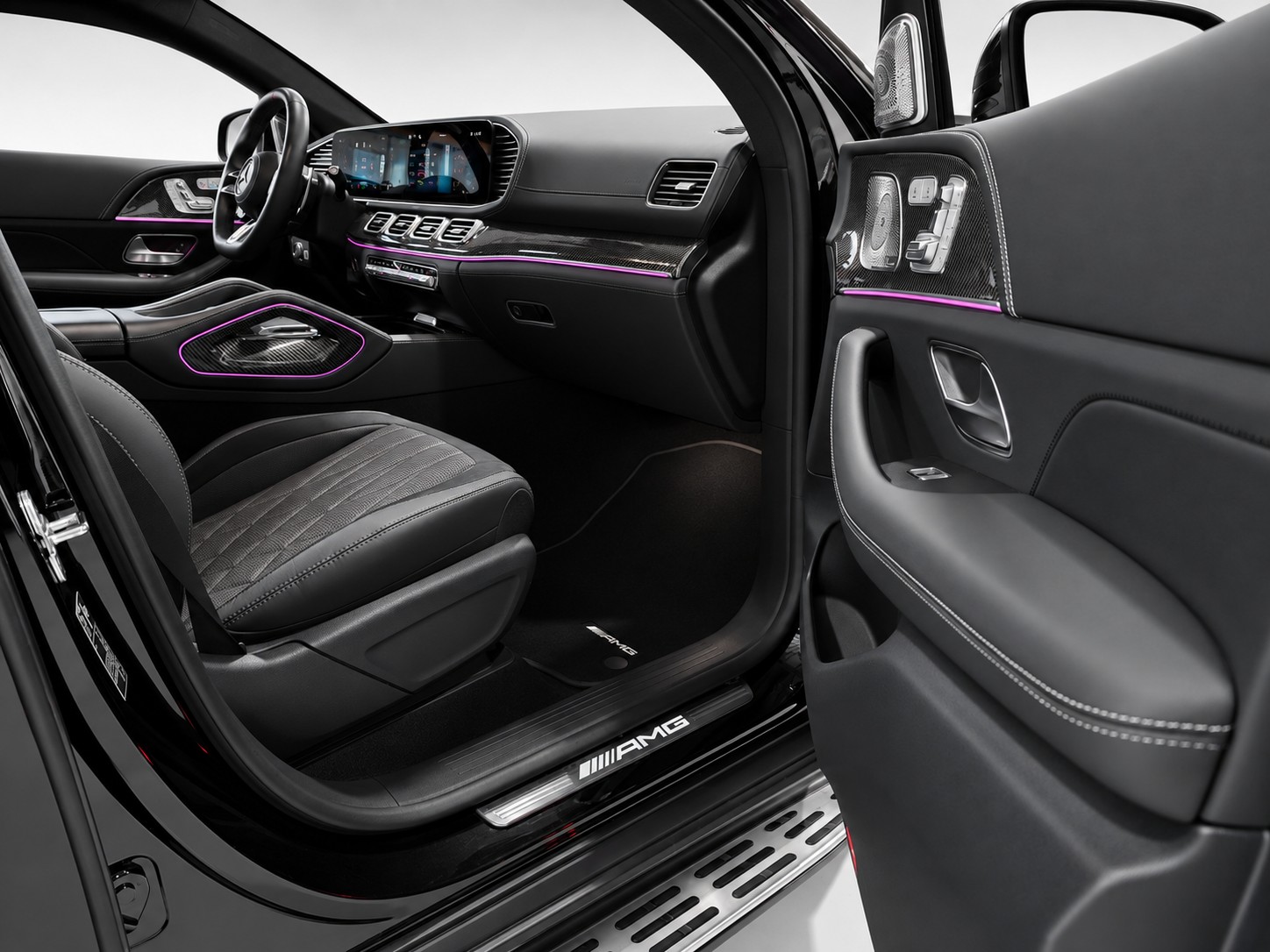 MERCEDES-BENZ GLE 53 Hybrid AMG 4matic+ Coupé * Panorama-Schiebedach * 360°-Kamera * CH FAHRZEUG *-image-19