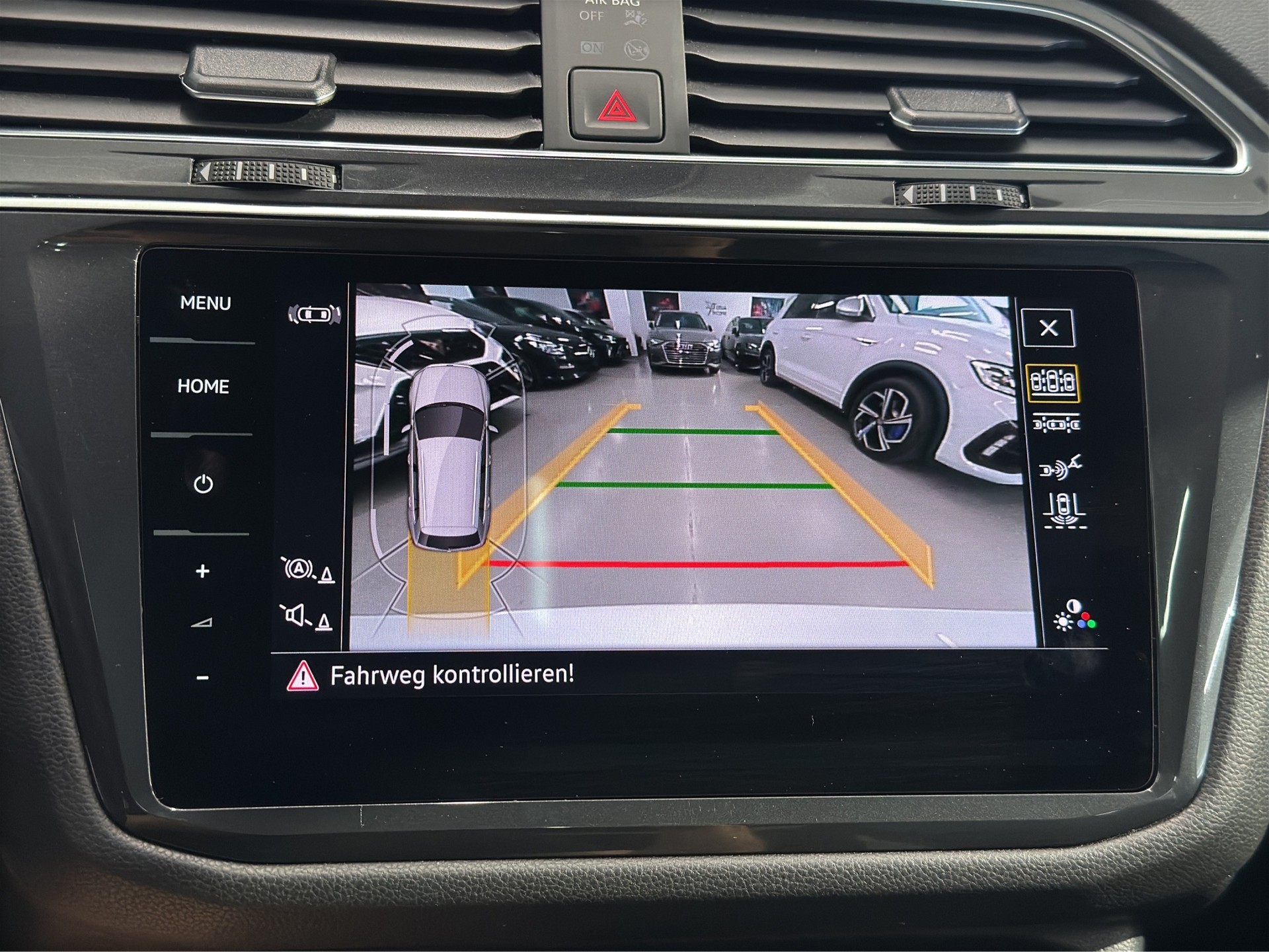 VW Tiguan Allspace 2.0TSI R-Line 4Motion DSG-image-17