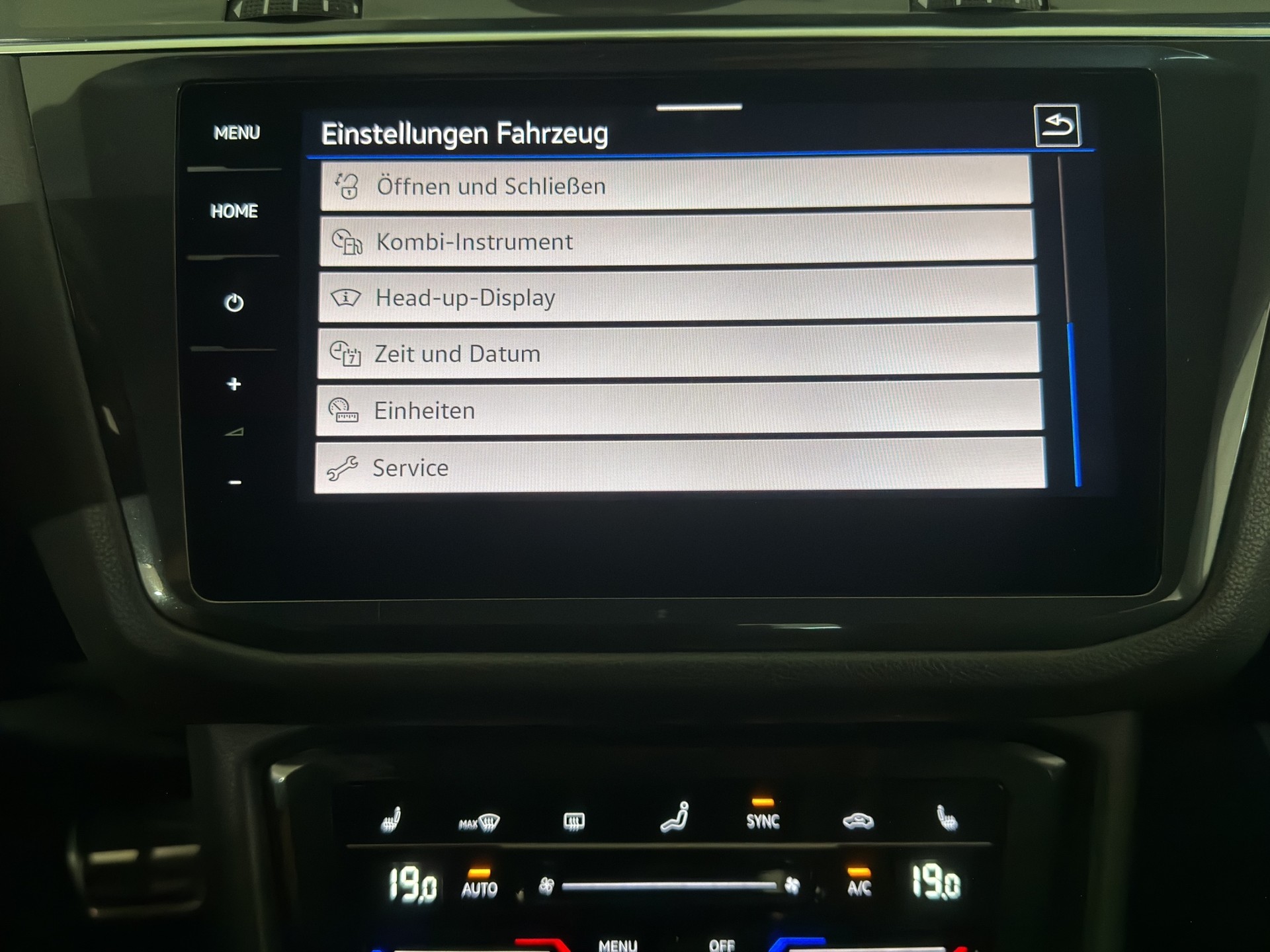 VW Tiguan Allspace 2.0TSI R-Line 4Motion DSG-image-24