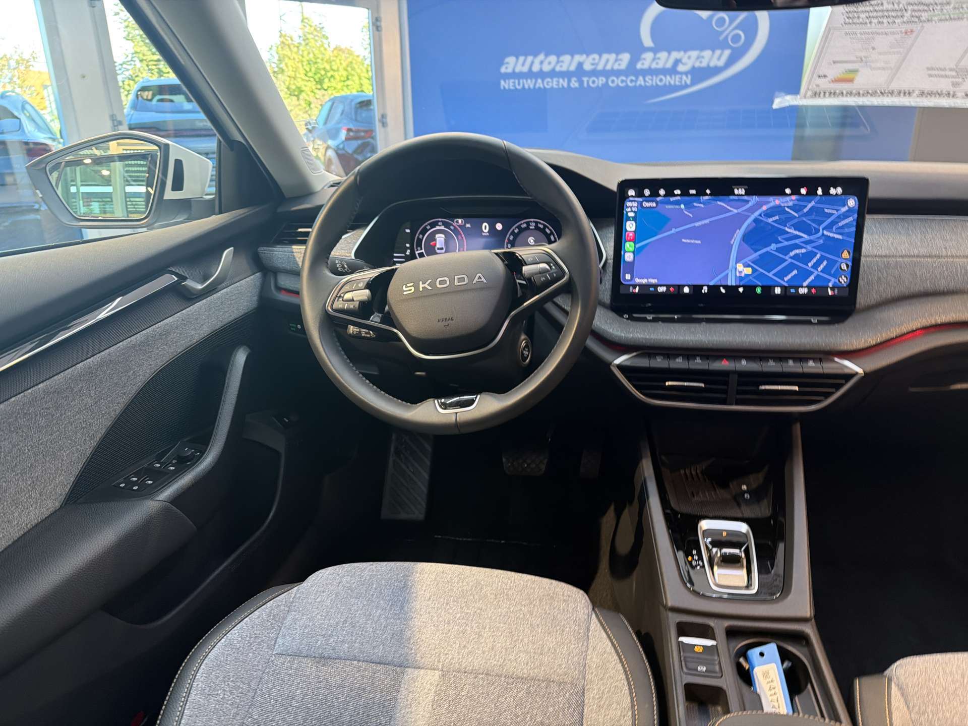 SKODA Octavia Combi 2.0 TDi Selection DSG-Automat-image-4