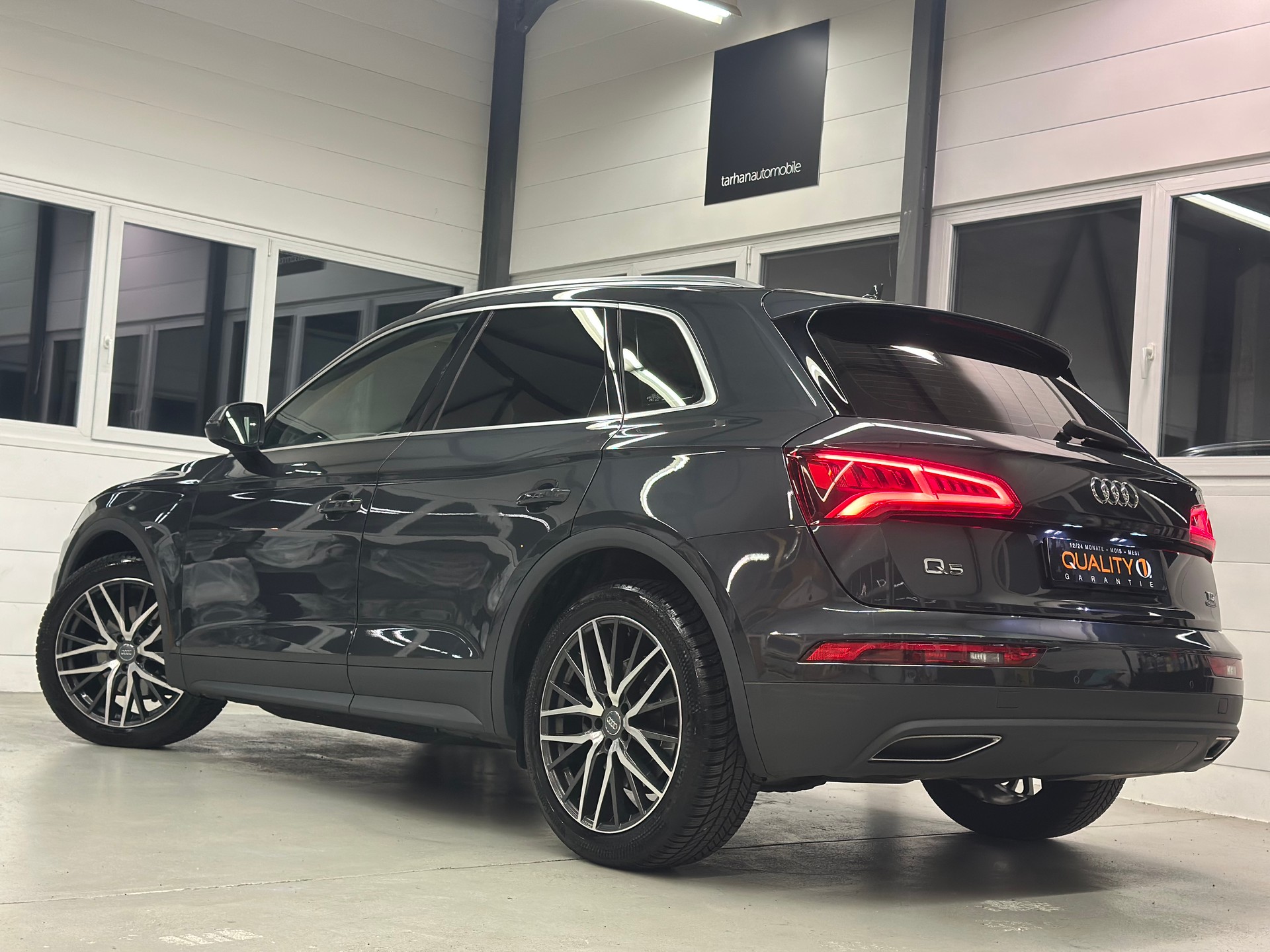 AUDI Q5 2.0 TDI sport quattro S-tronic-image-1