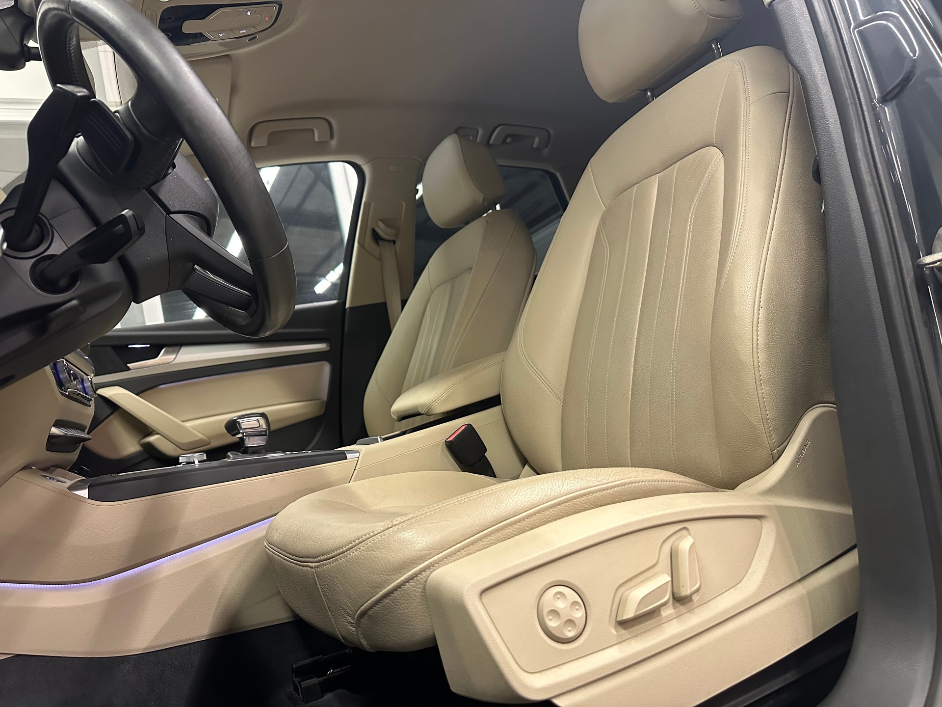 AUDI Q5 2.0 TDI sport quattro S-tronic-image-4
