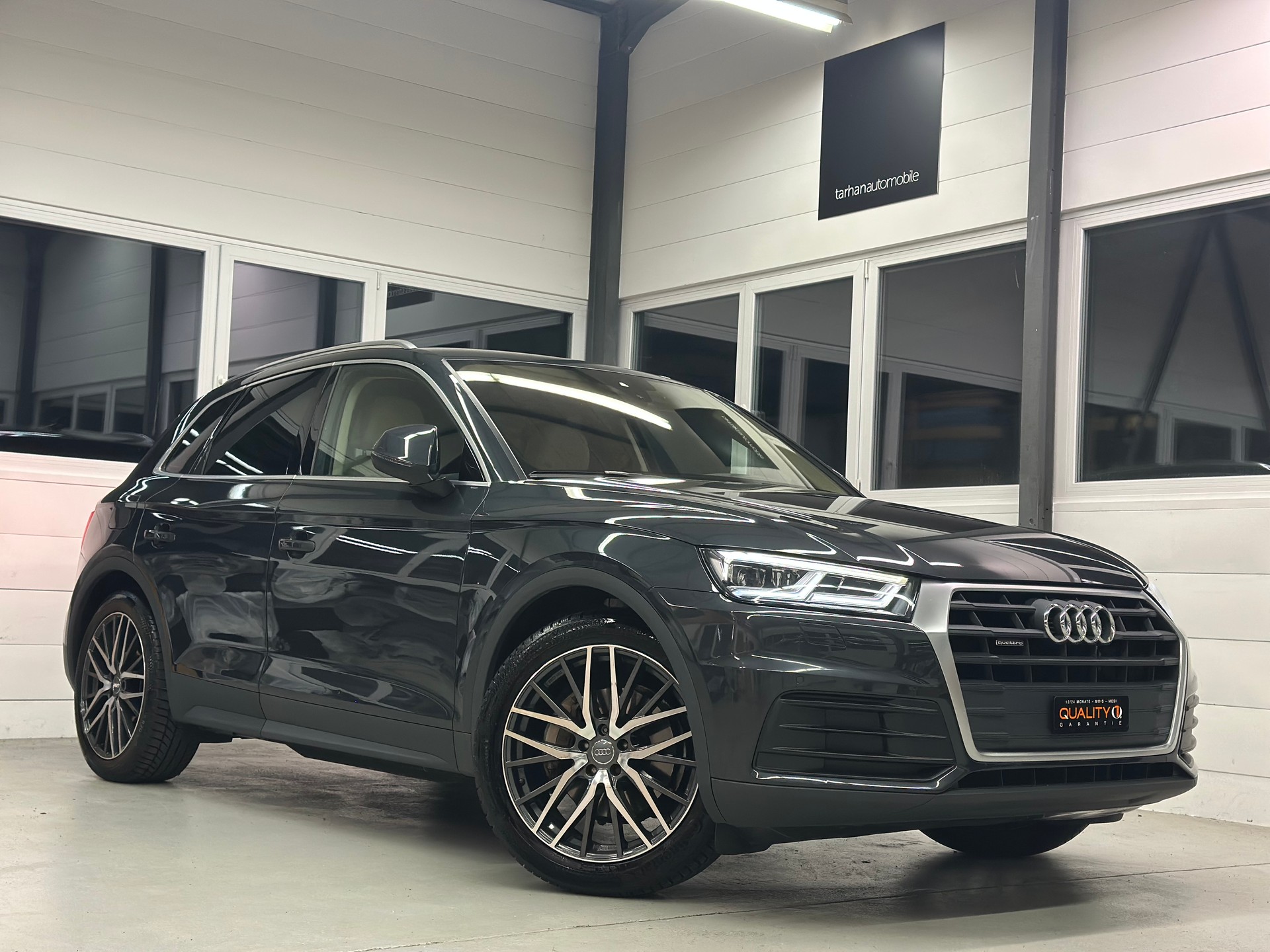AUDI Q5 2.0 TDI sport quattro S-tronic