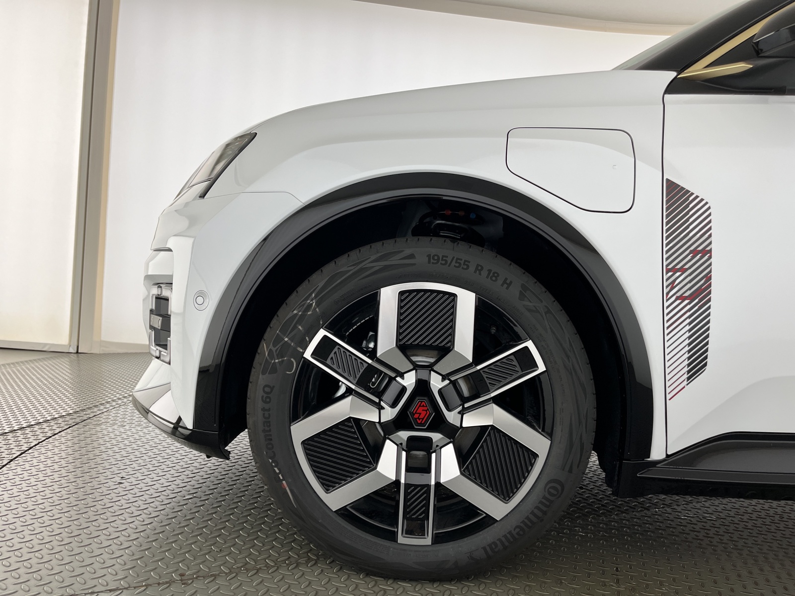 RENAULT R5 E-Tech Comfort Range iconic five-image-5