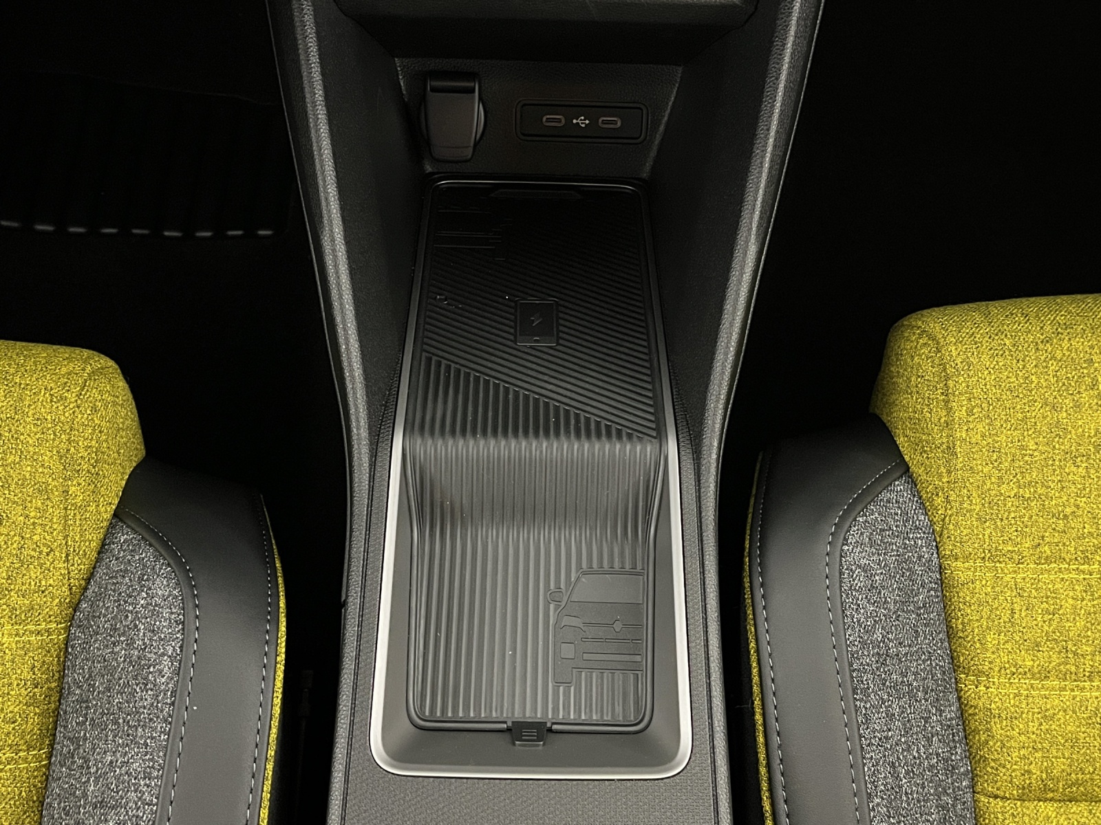 RENAULT R5 E-Tech Comfort Range iconic five-image-13