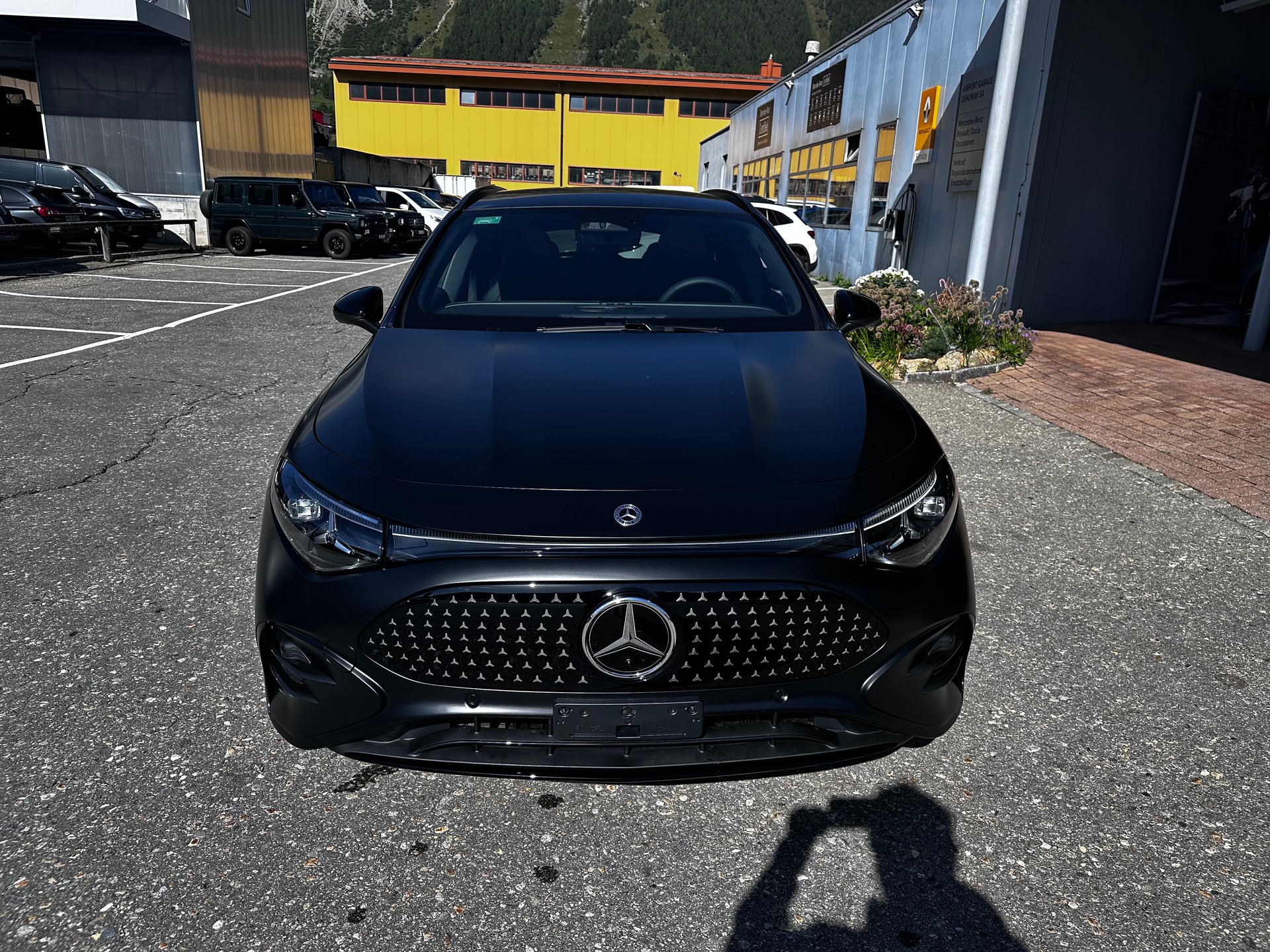 MERCEDES-BENZ CLA 350 EQ 4matic Shooting Brake-image-3