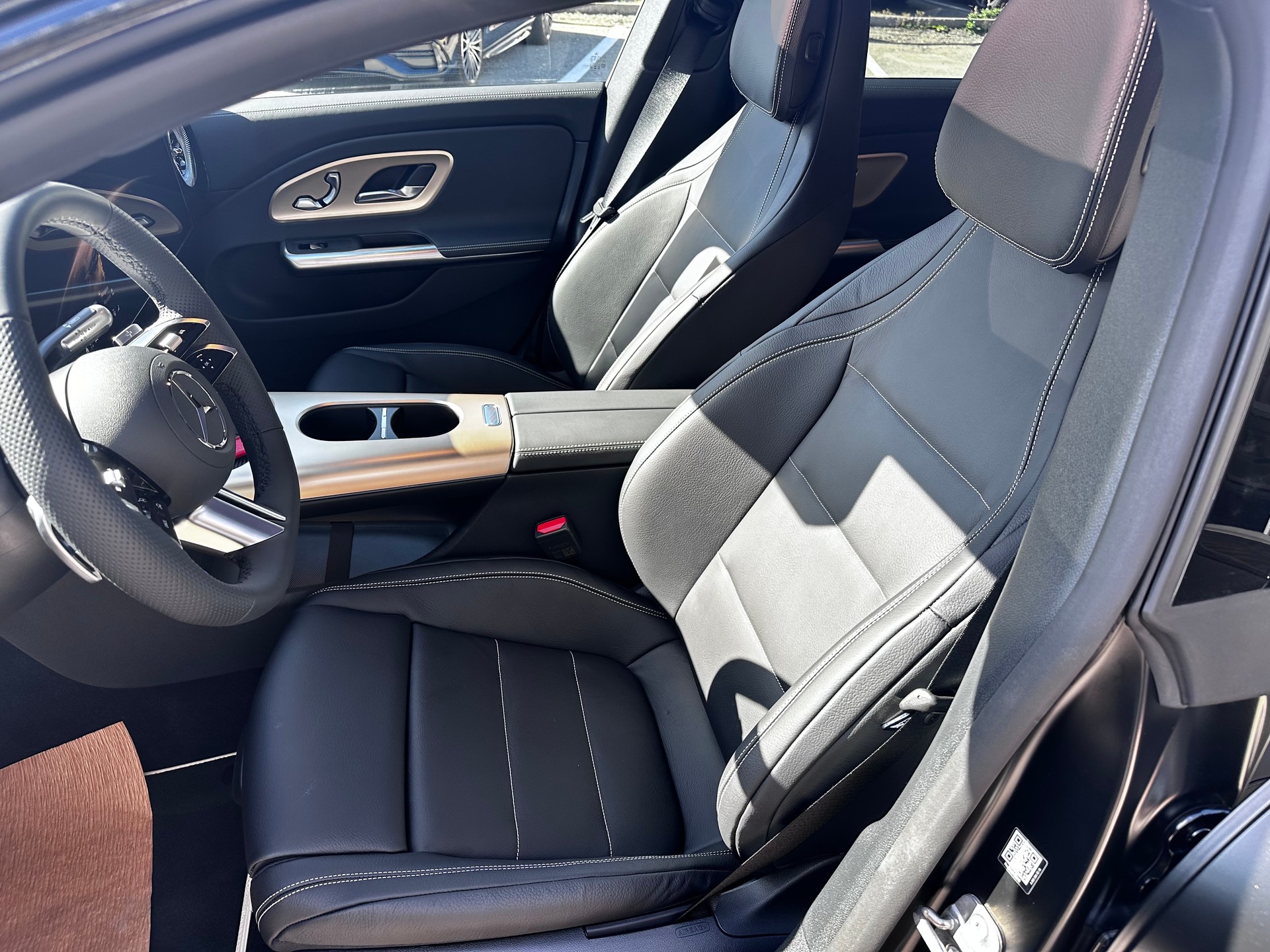 MERCEDES-BENZ CLA 350 EQ 4matic Shooting Brake-image-10