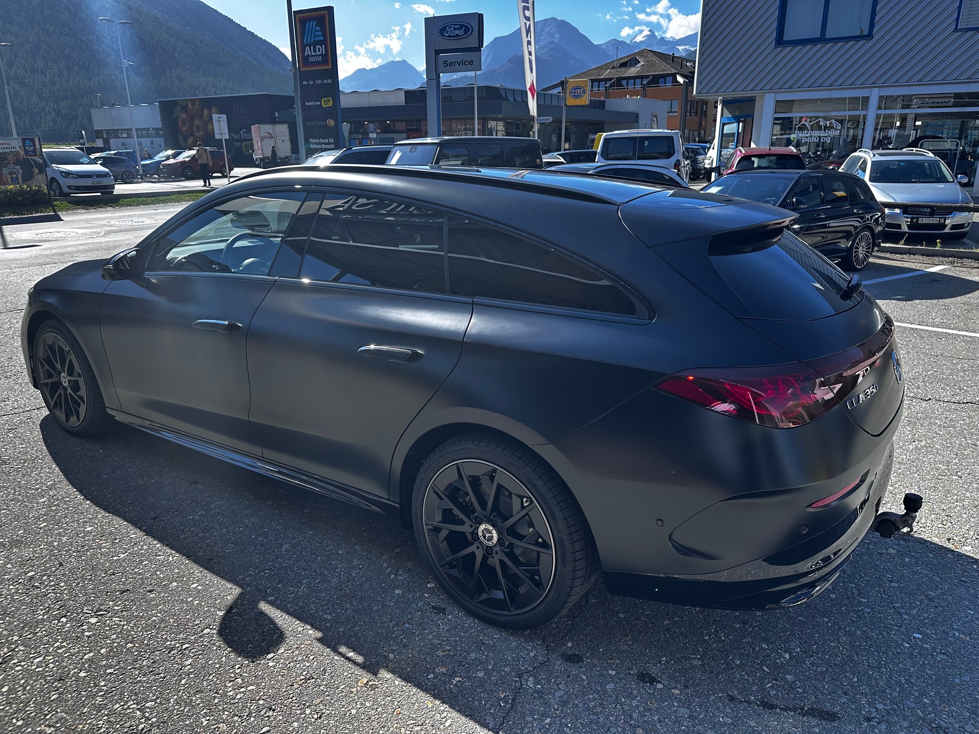 MERCEDES-BENZ CLA 350 EQ 4matic Shooting Brake-image-6