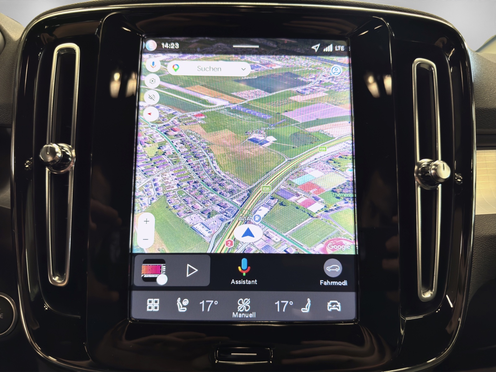 VOLVO XC40 2.0 B4 MH Plus Dark-image-11