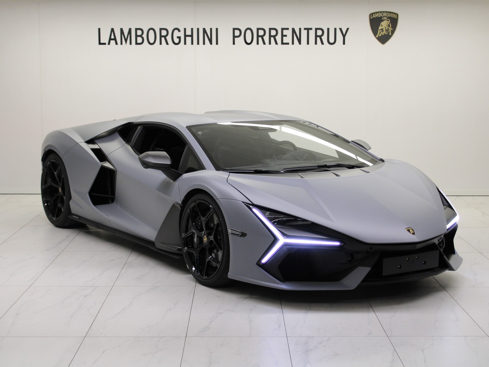 LAMBORGHINI Revuelto HPEV-image-0