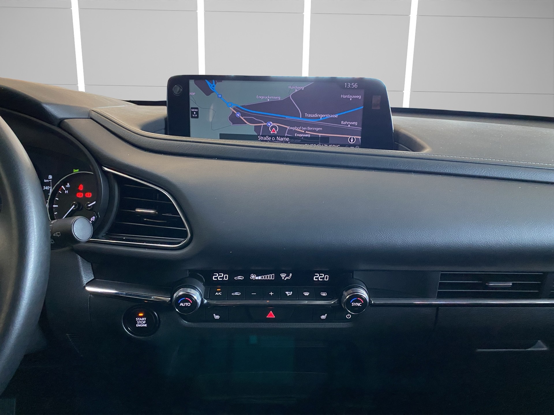 MAZDA CX-30 SKYACTIV-X 186 M Hybrid Exclusive Line AWD AT-image-12