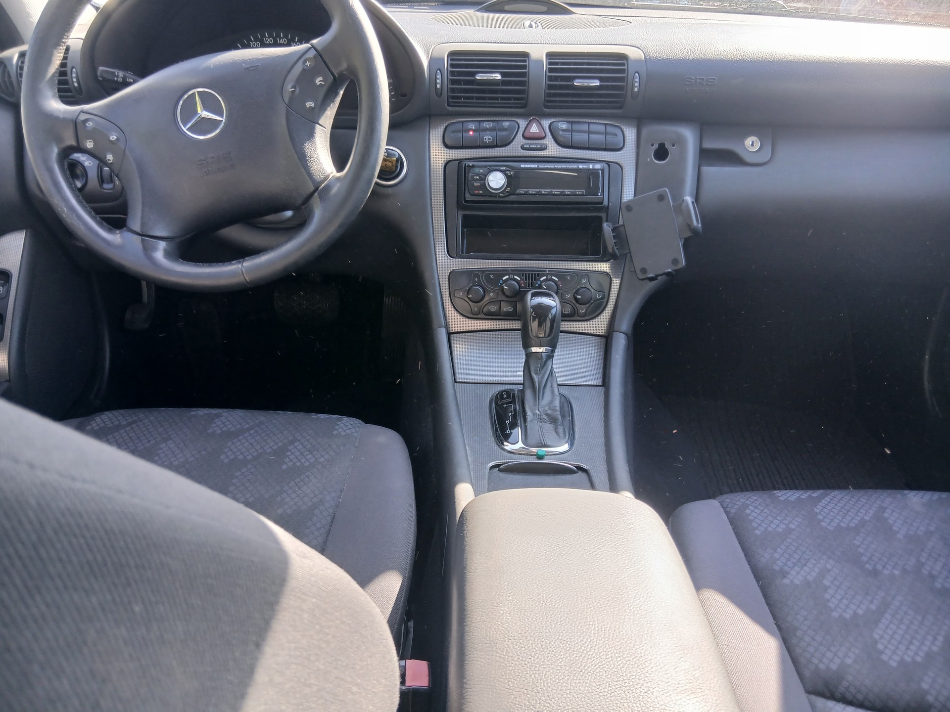 MERCEDES-BENZ C 240 Classic 4Matic Automatic-image-7