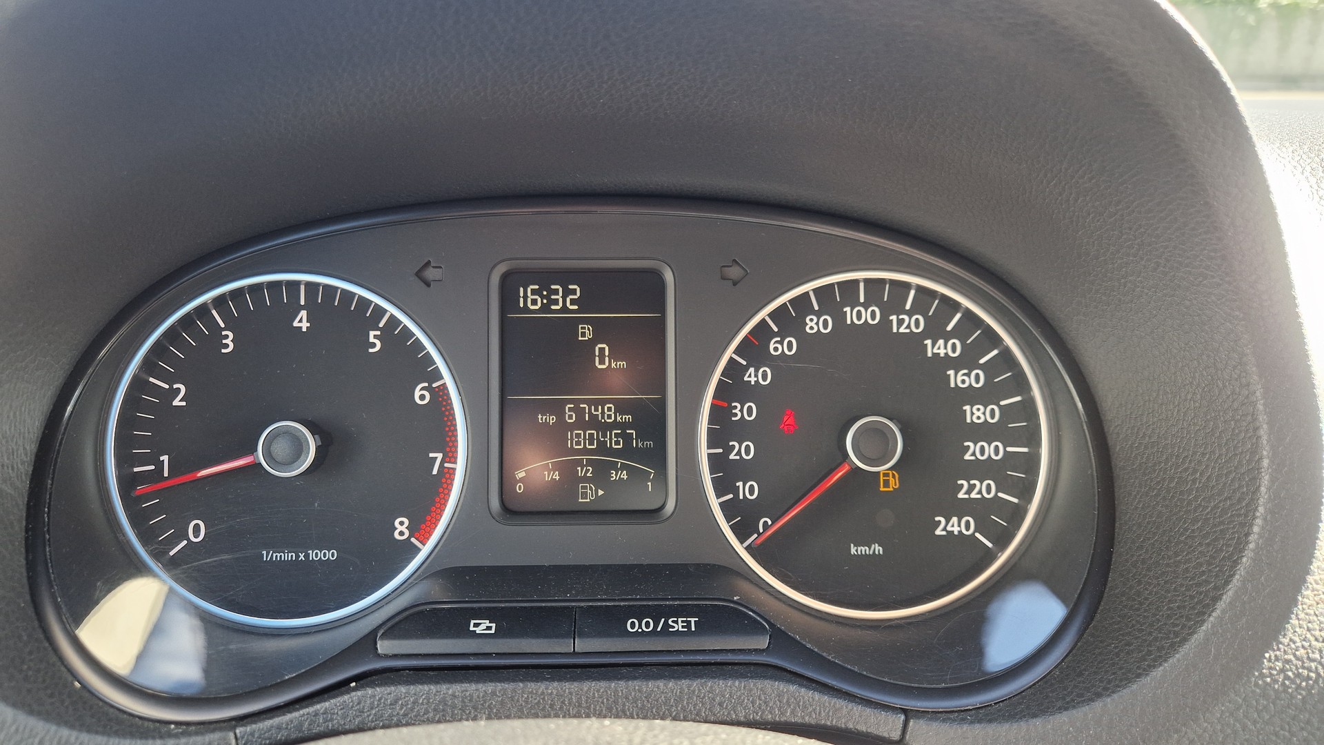 VW Polo 1.2 TSI Highline-image-10