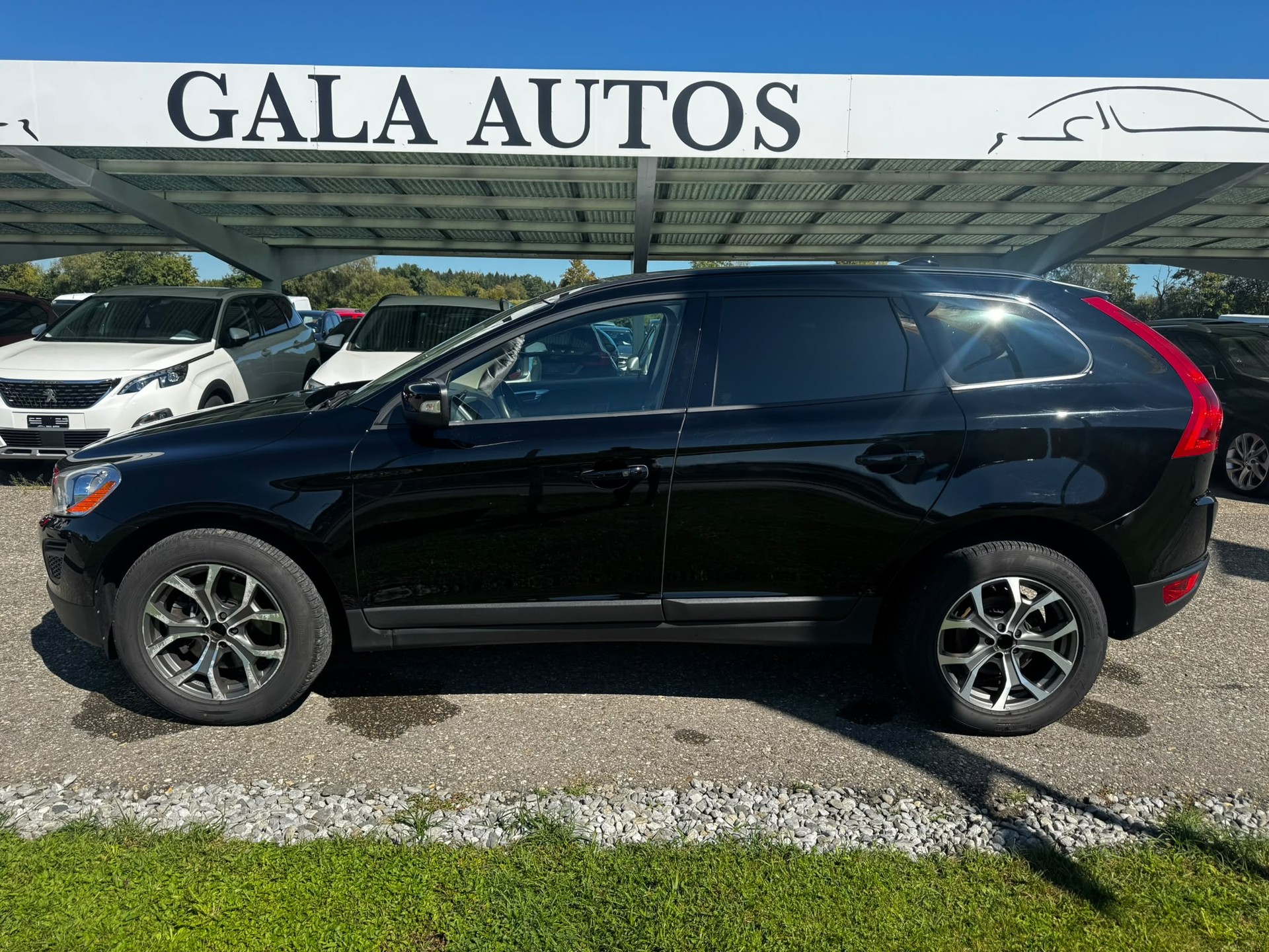 VOLVO XC60 D3 AWD Kinetic Geartronic-image-7