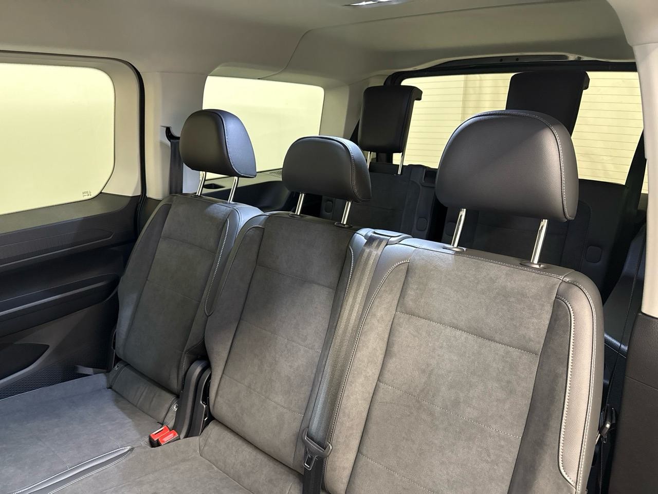 VW Caddy Maxi 1.5 TSI Style DSG-image-9