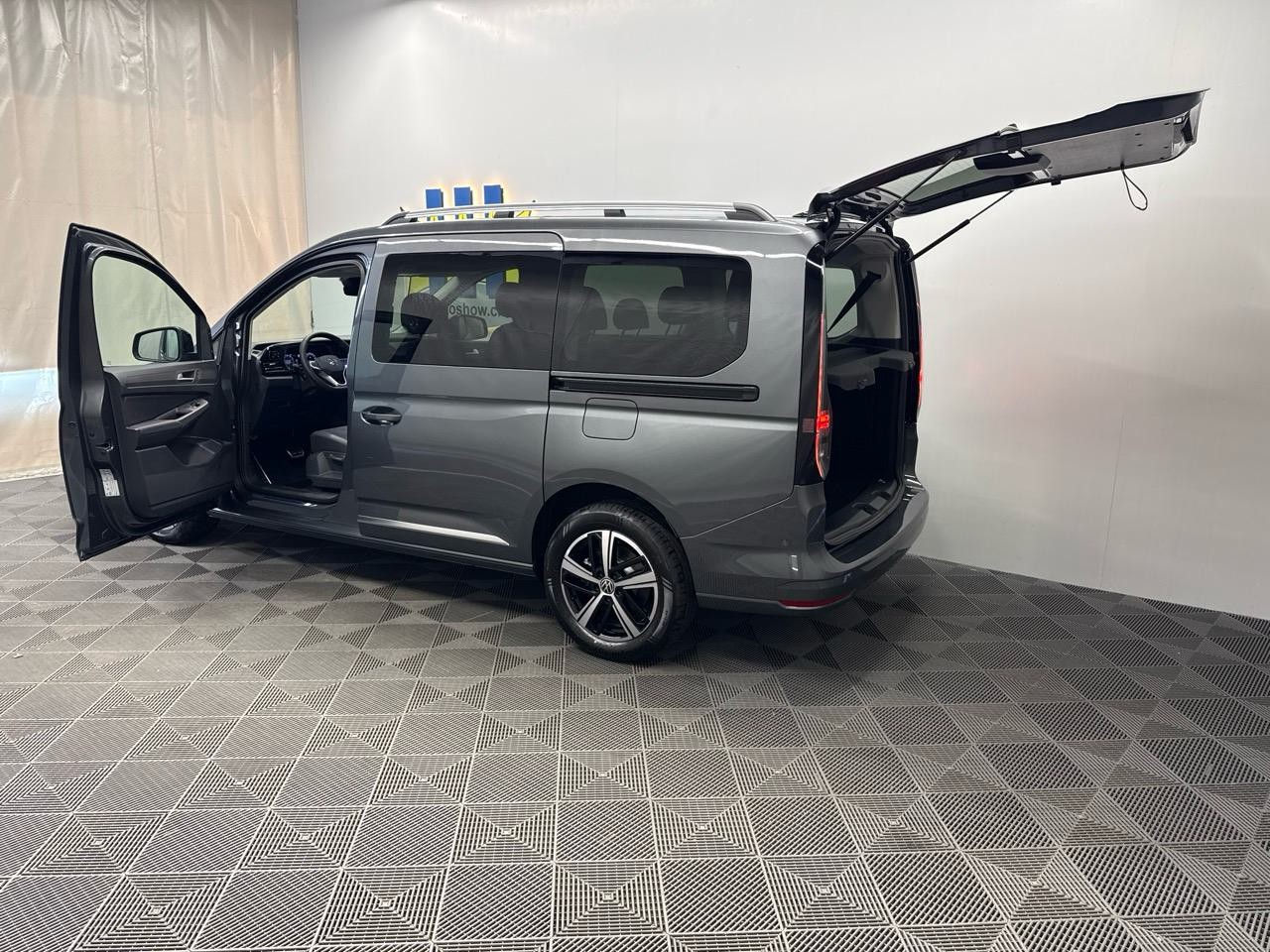 VW Caddy Maxi 1.5 TSI Style DSG-image-11