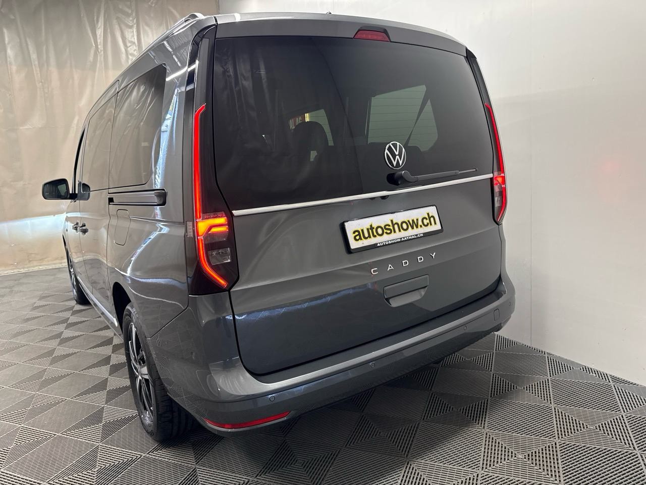 VW Caddy Maxi 1.5 TSI Style DSG-image-12