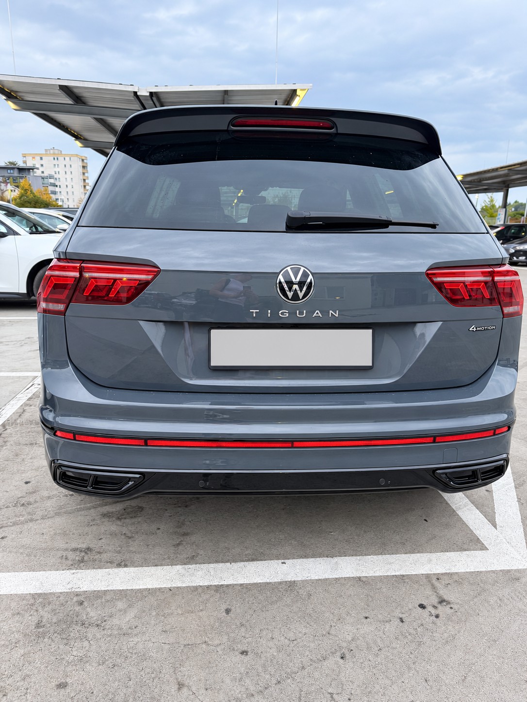 VW 2.0 TSI R-Line DSG 4 M-image-2