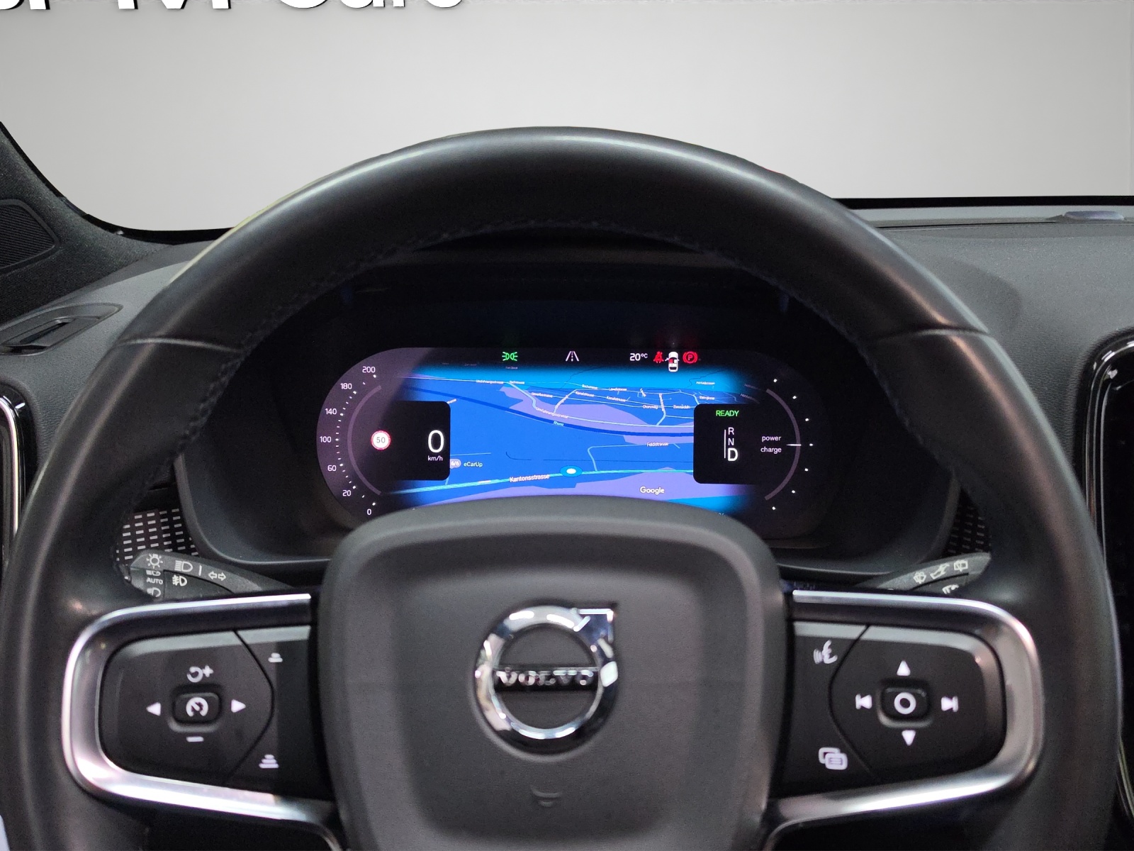 VOLVO XC40 P8 Twin Plus AWD-image-16