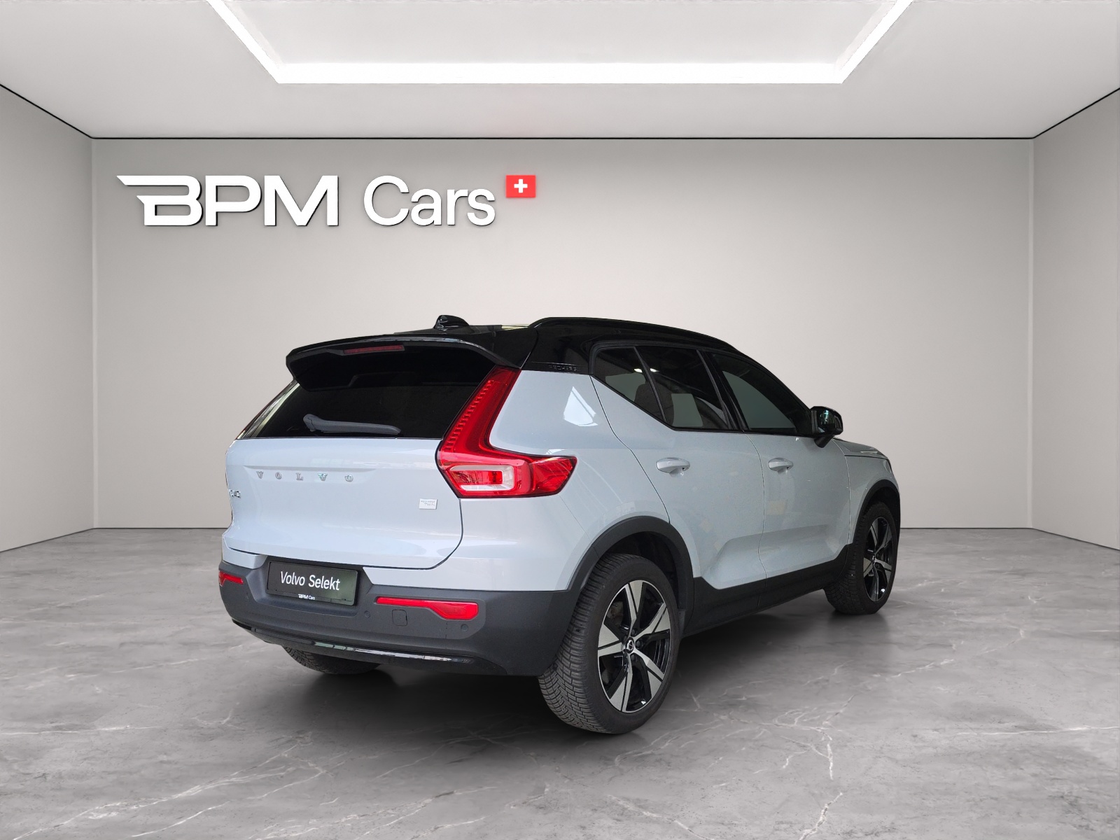 VOLVO XC40 P8 Twin Plus AWD-image-3