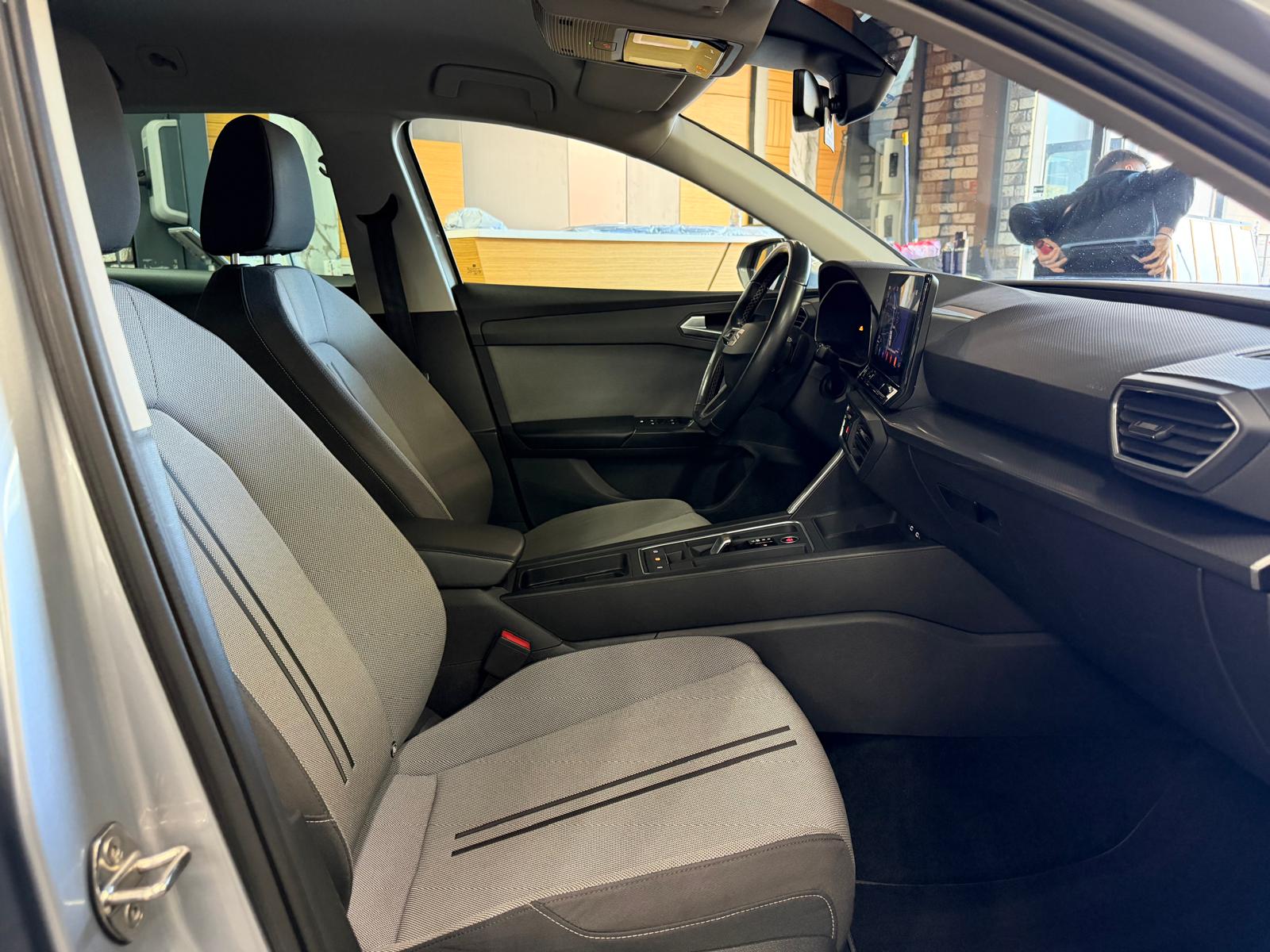 SEAT Leon ST 2.0 TDI EVO DSG Frisch ab MFK & Frisch ab Service-image-11
