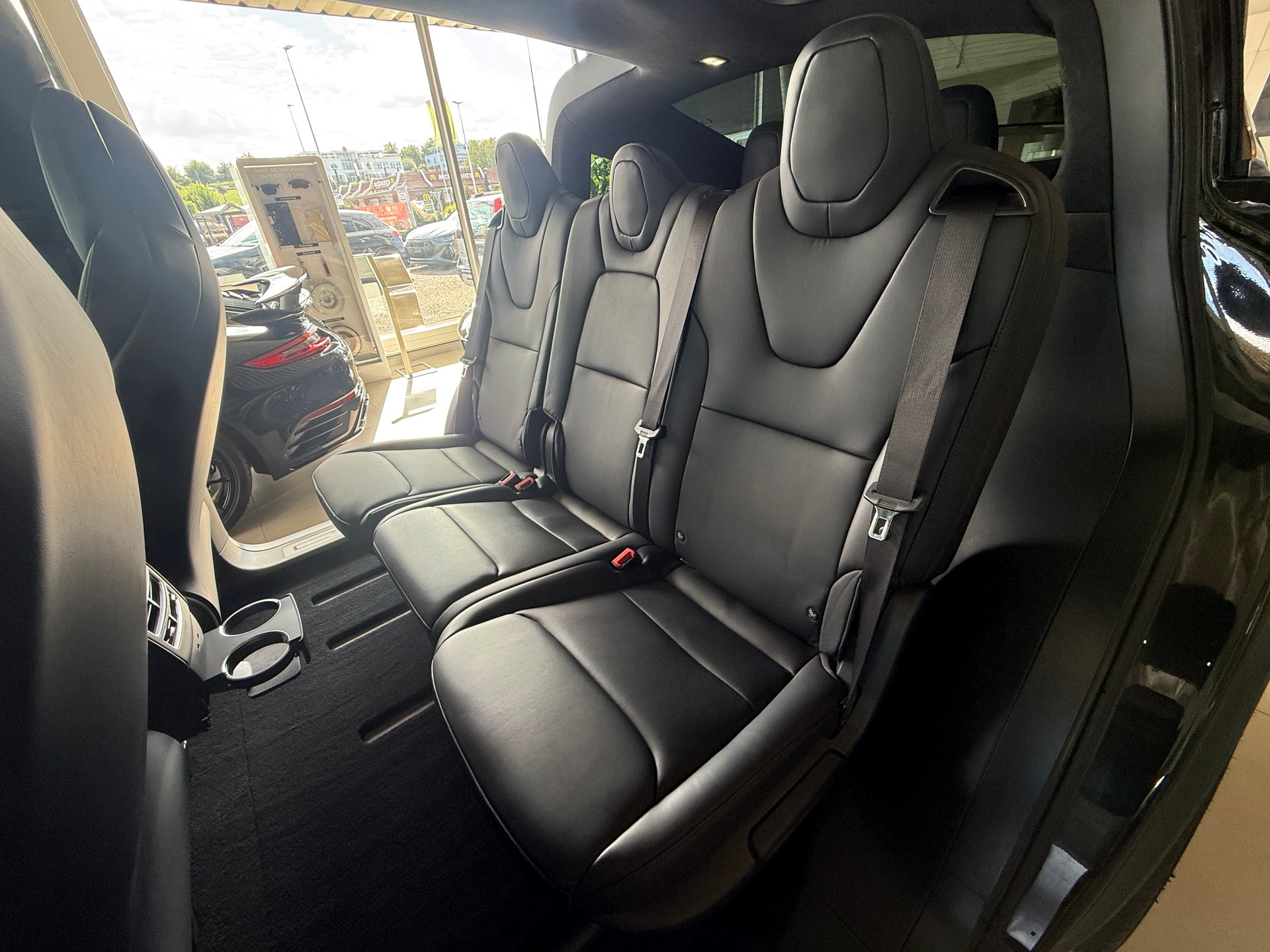 TESLA Model X 100 D ***7-SITZE***-image-21