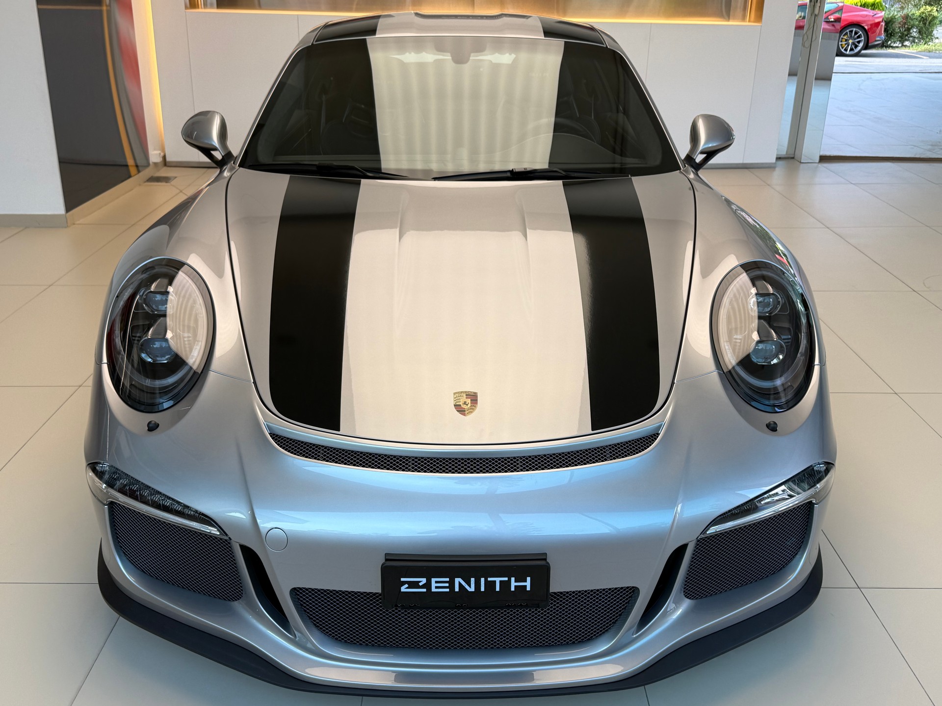 PORSCHE 911 R-image-1