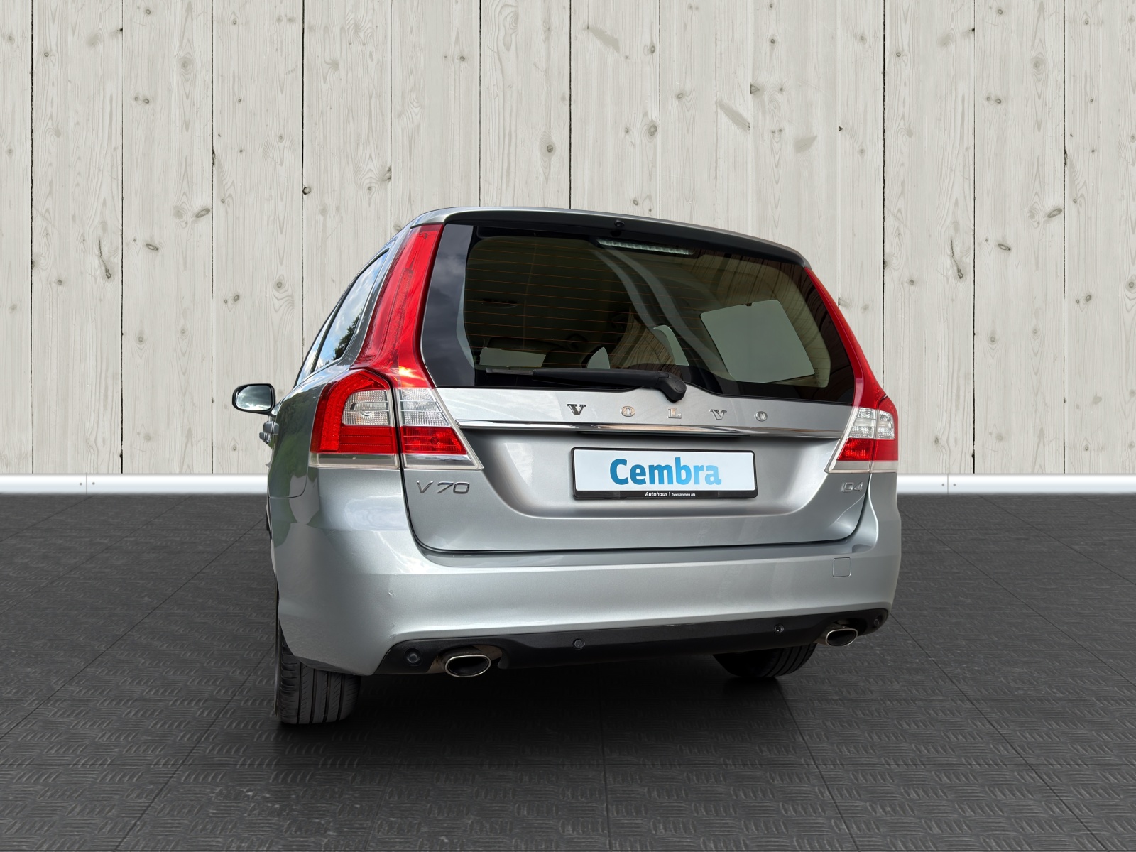 VOLVO V70 D4 Momentum Dynamic Edition-image-5