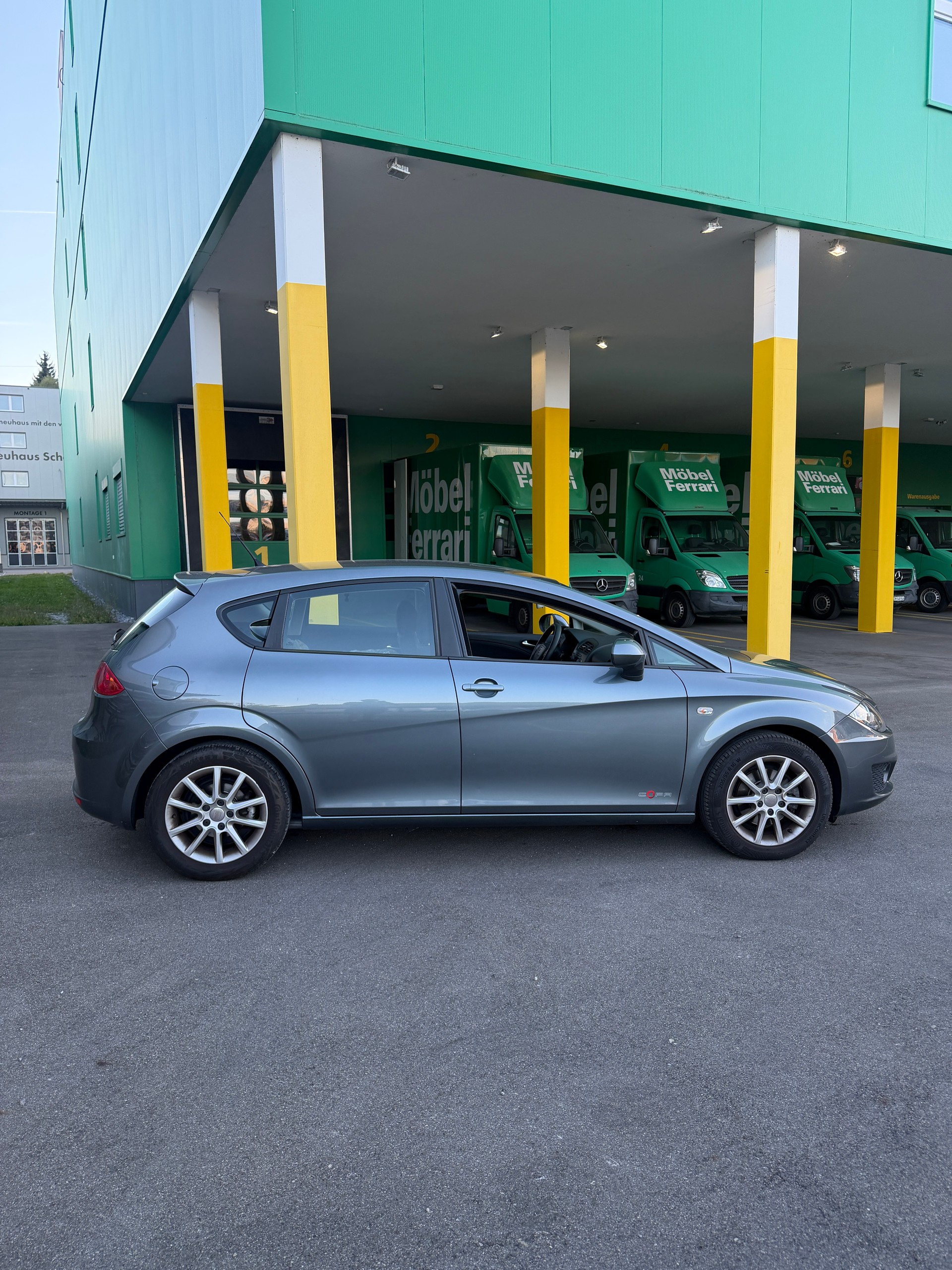 SEAT Leon 1.6 TDI Reference-image-7