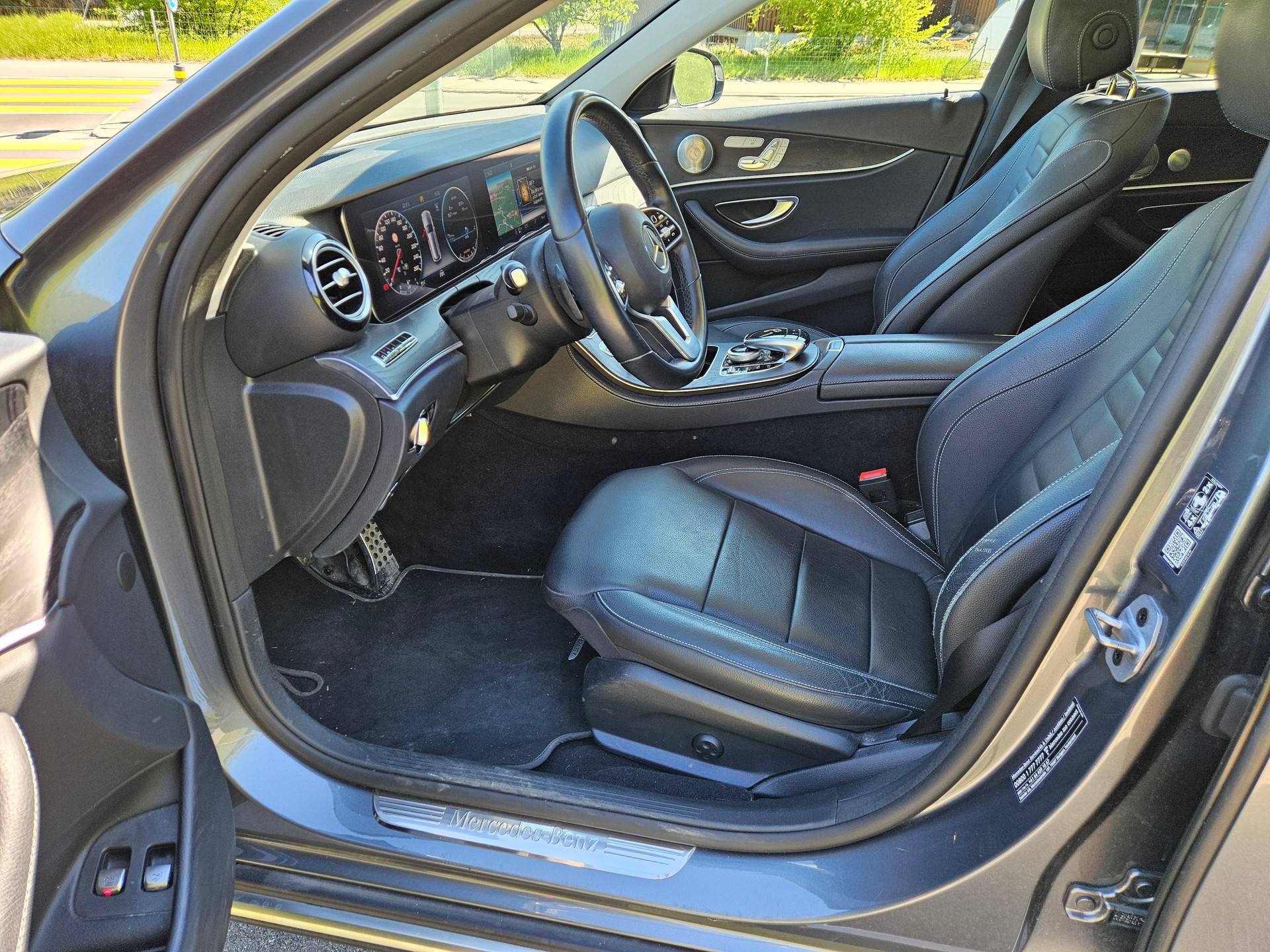 MERCEDES-BENZ E 220 d All-Terrain Avantgarde 4Matic 9G-Tronic-image-5