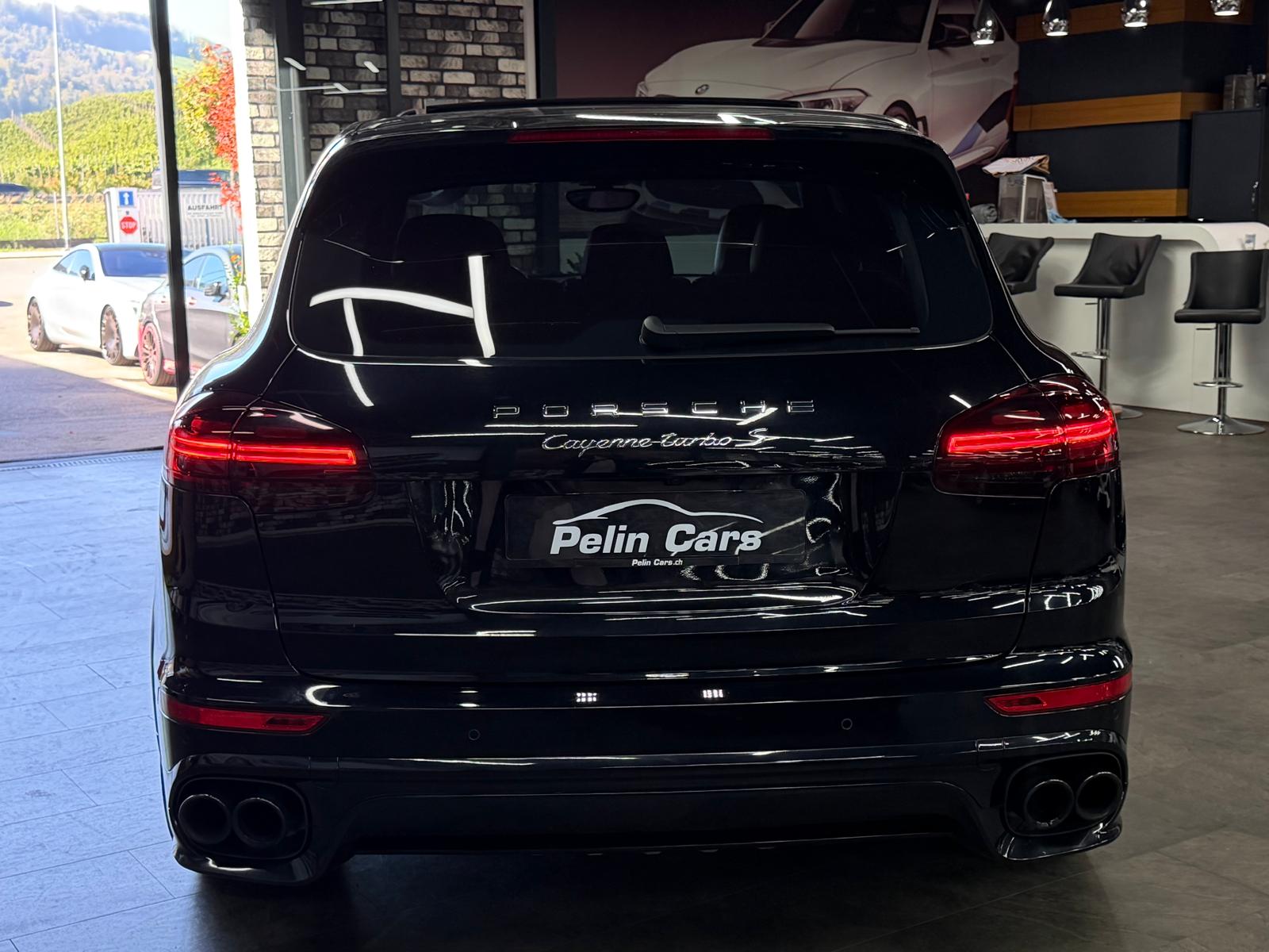PORSCHE Cayenne Turbo S Limited All Black Performance 2 Jahre Garantie-image-6