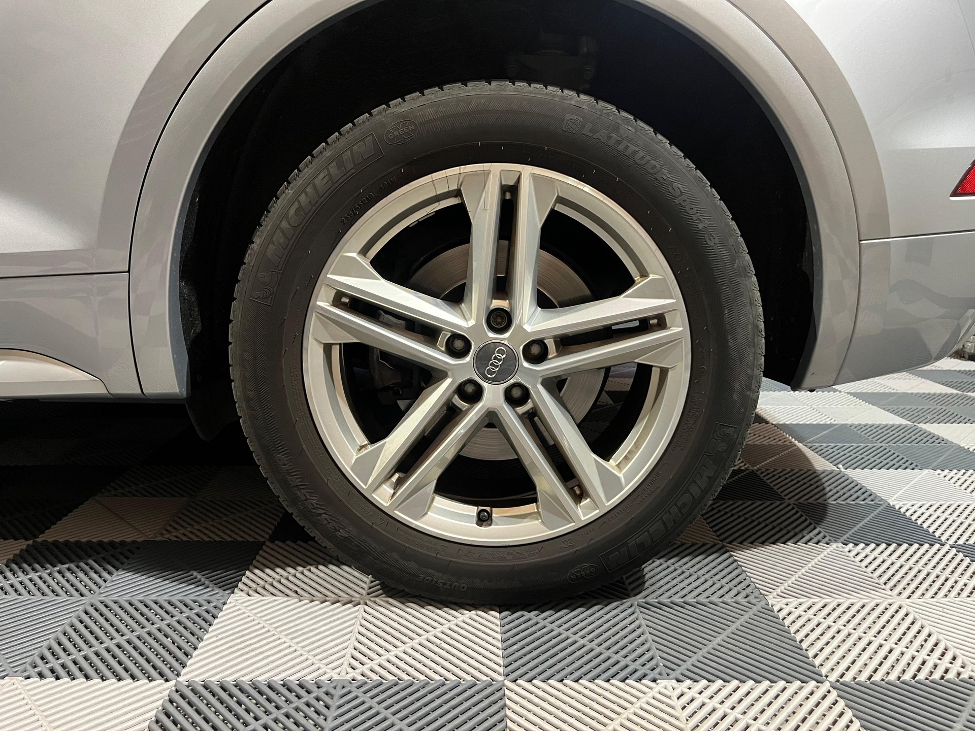 AUDI Q5 2.0 TDI sport quattro S-tronic-image-21