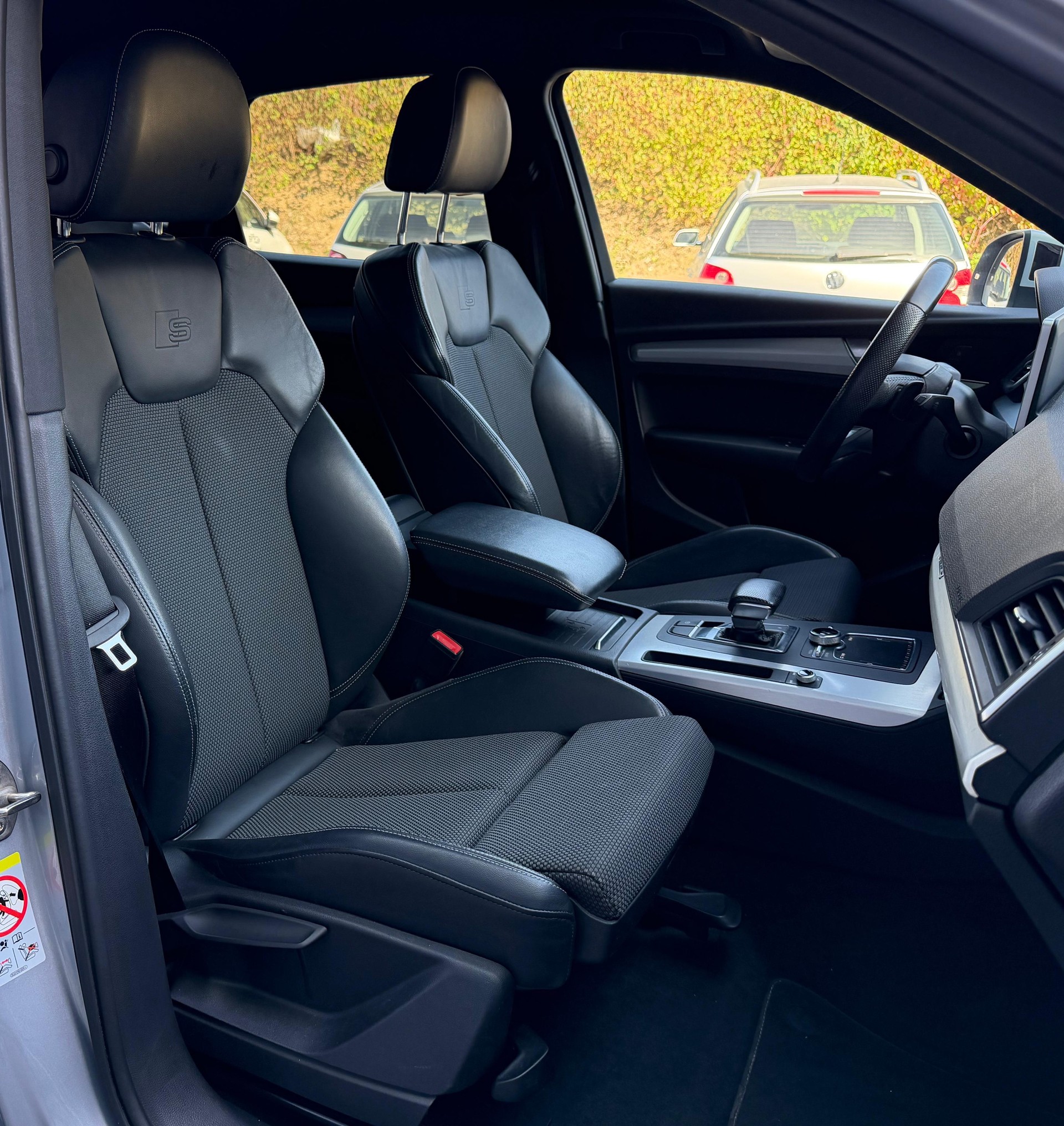 AUDI Q5 2.0 TDI sport quattro S-tronic-image-9