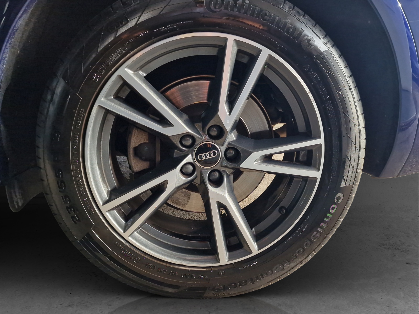 AUDI Q5 40 TFSI advanced quattro S-tronic-image-12