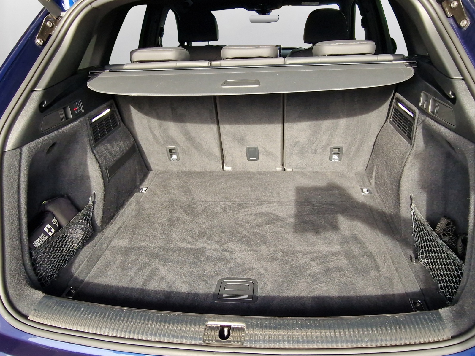 AUDI Q5 40 TFSI advanced quattro S-tronic-image-11