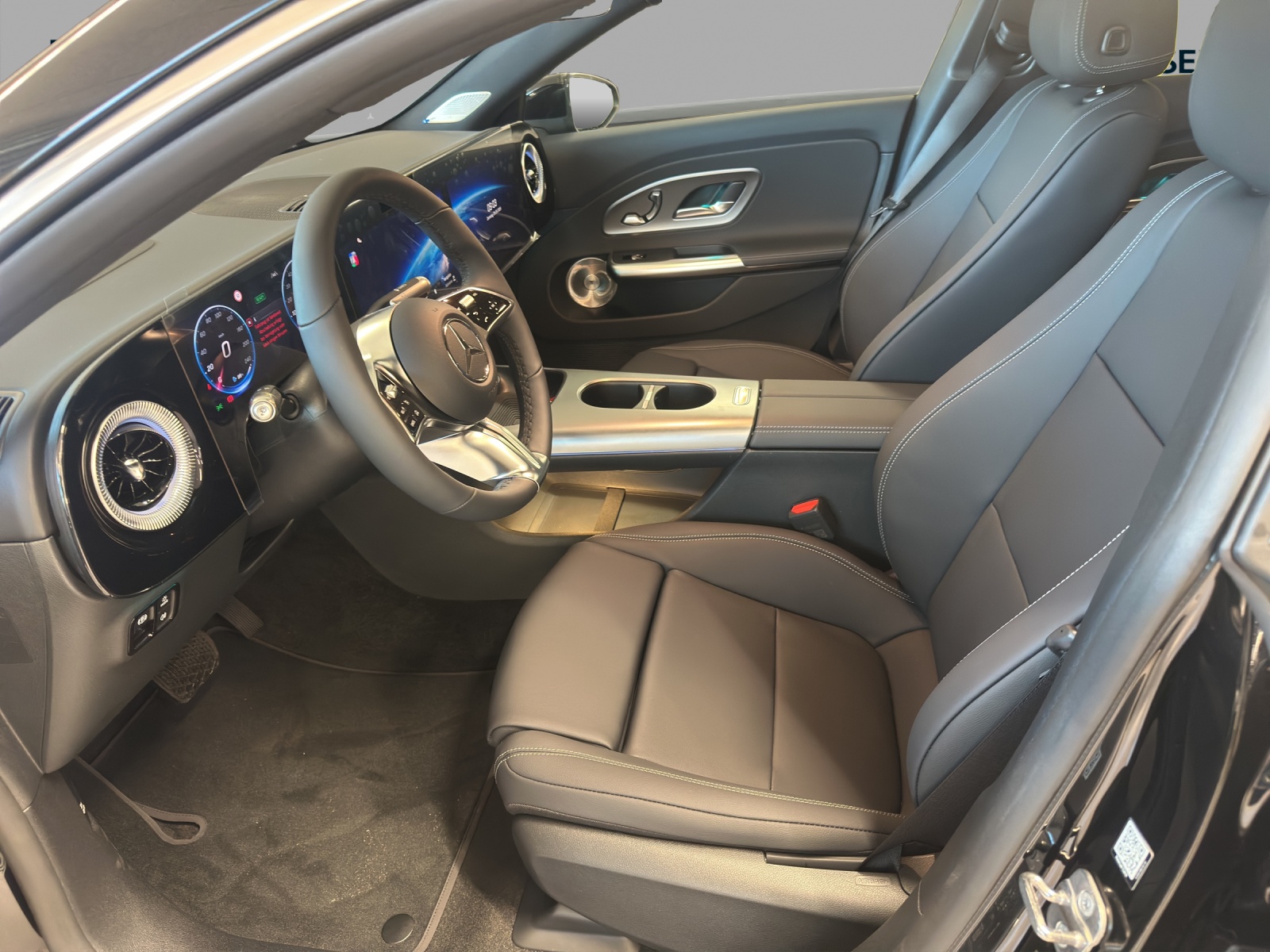 MERCEDES-BENZ CLA 350 4 Matic 85 kWh EQ-image-7