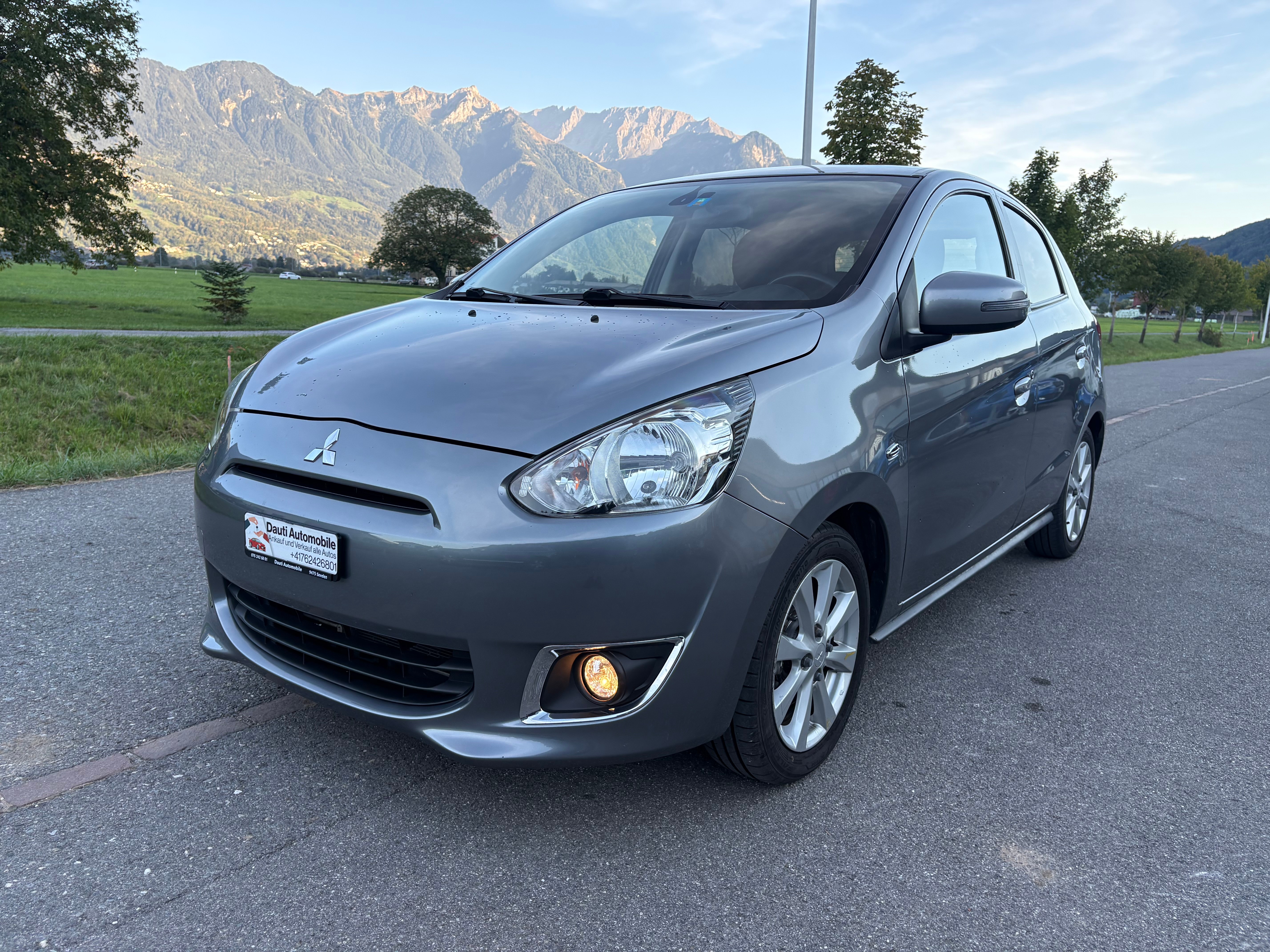 Car photo