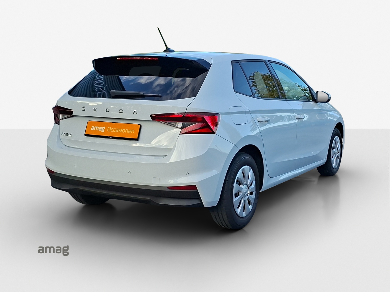 SKODA Fabia 1.0 TSI Ambition-image-4