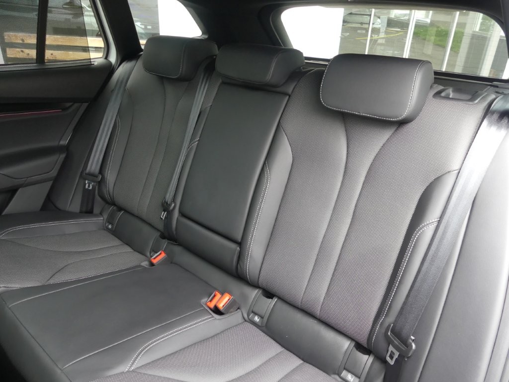 SKODA Enyaq 4x4 RS-image-11