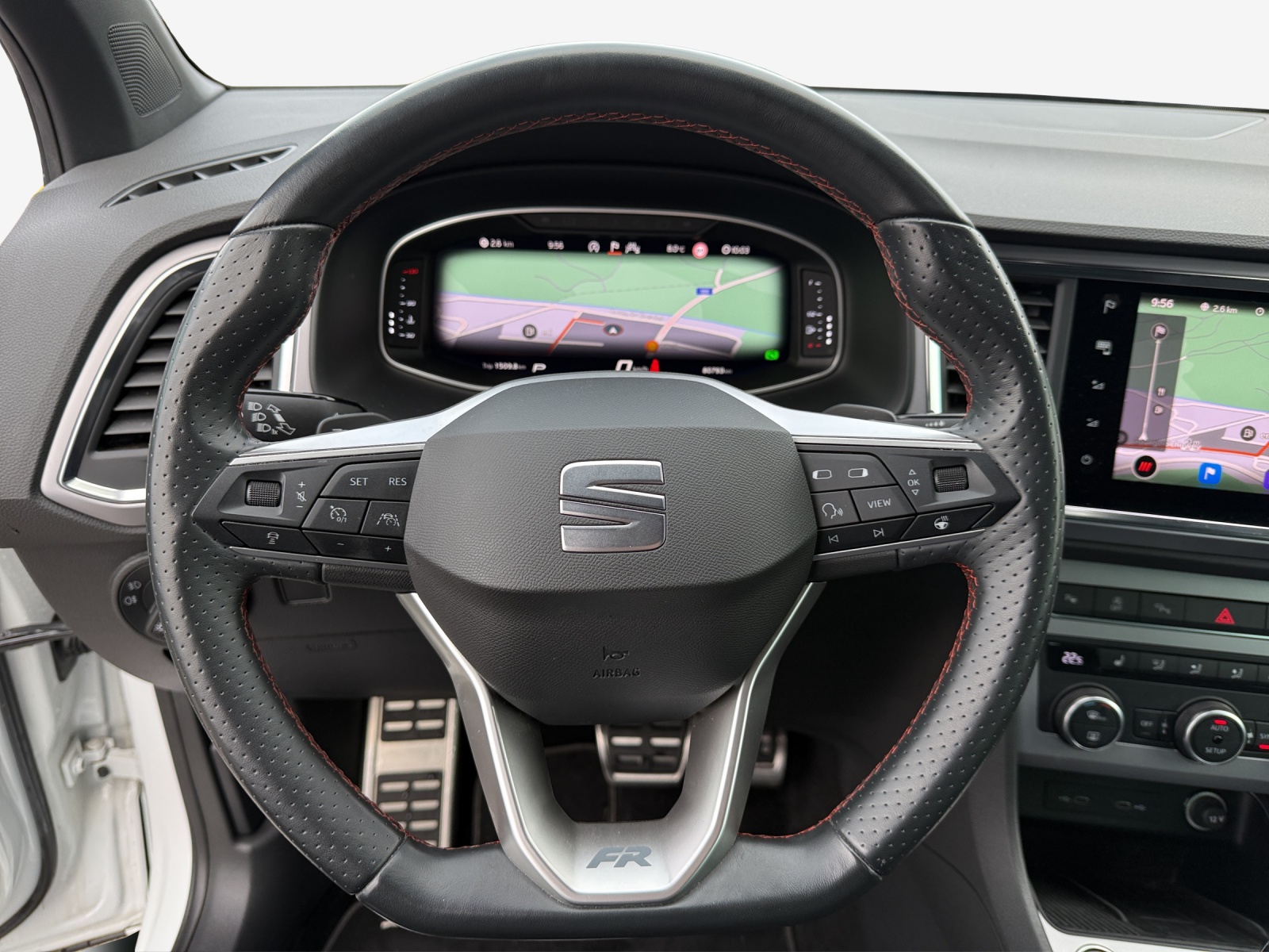 SEAT Ateca 2.0 TSI Hola FR 4Drive DSG-image-9
