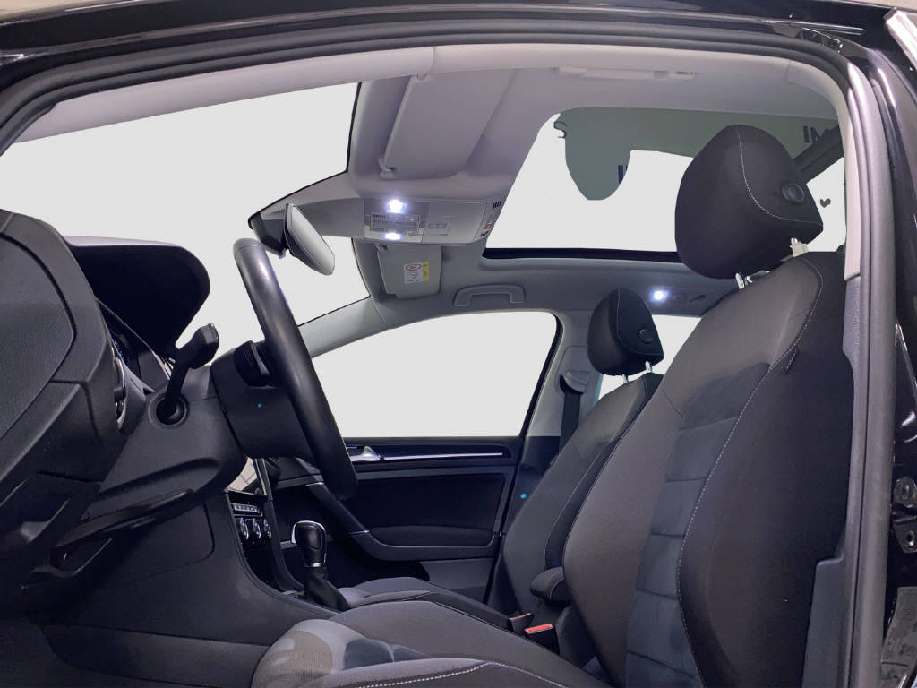 VW Golf VII Variant 2.0 TDI Highline DSG 4m-image-6
