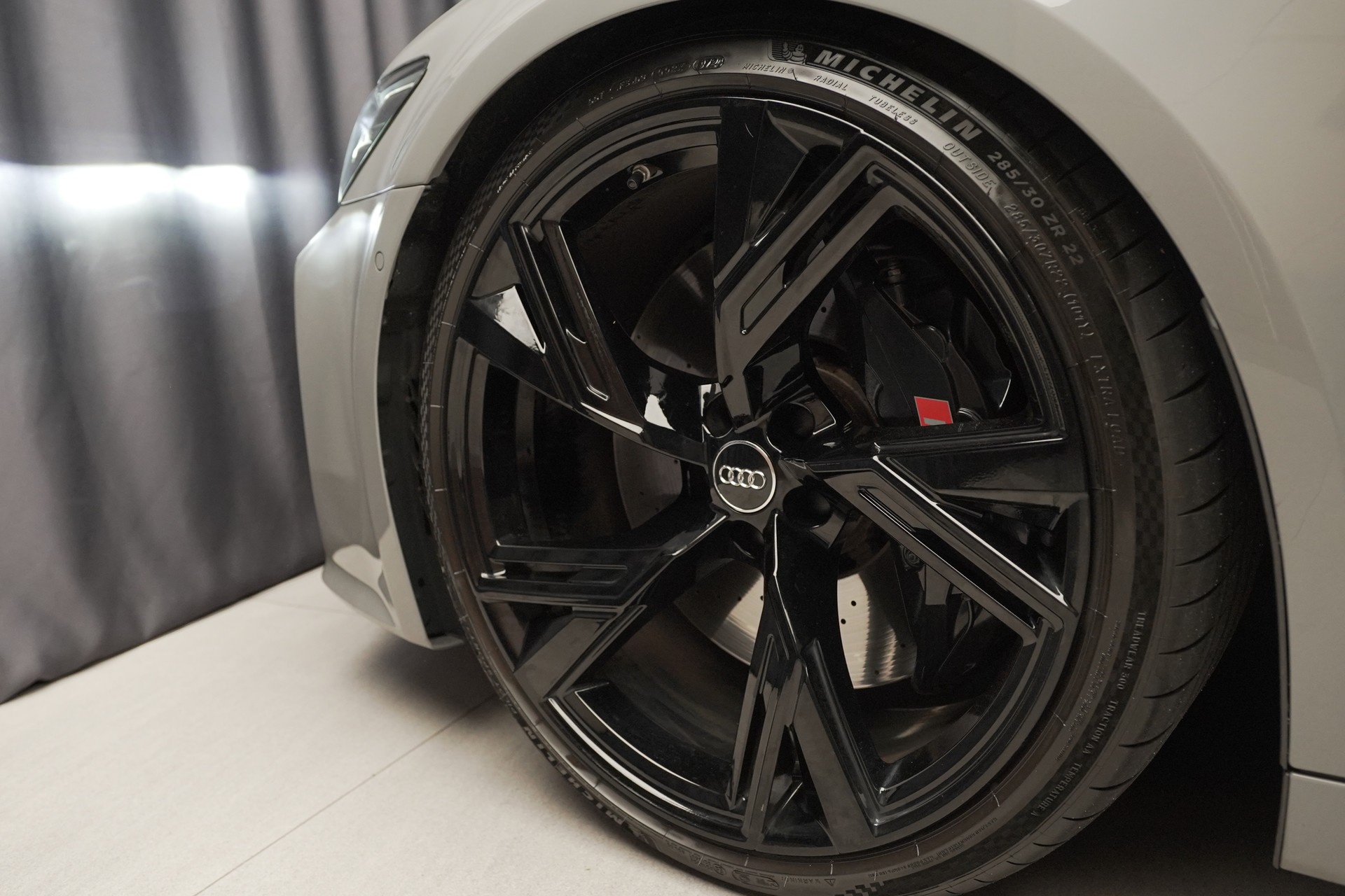 AUDI RS6 Avant 4.0 TFSI V8 quattro-image-24