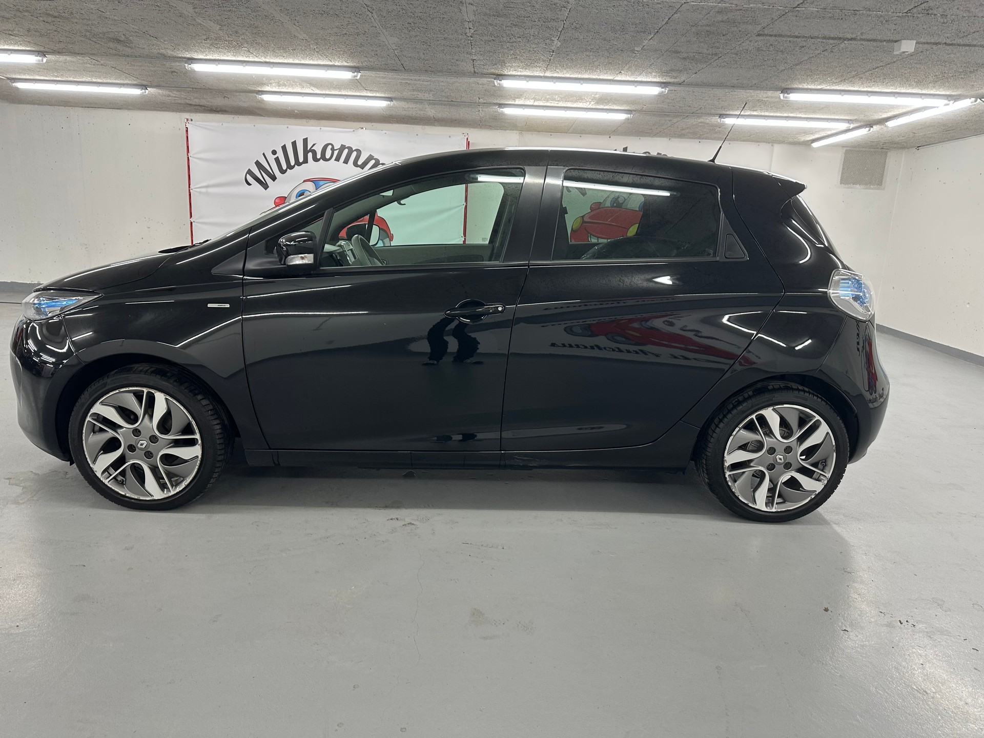 RENAULT Zoe 90th Anniversary Q90 mit Schnellad. (incl. Batt)-showroom-element-3