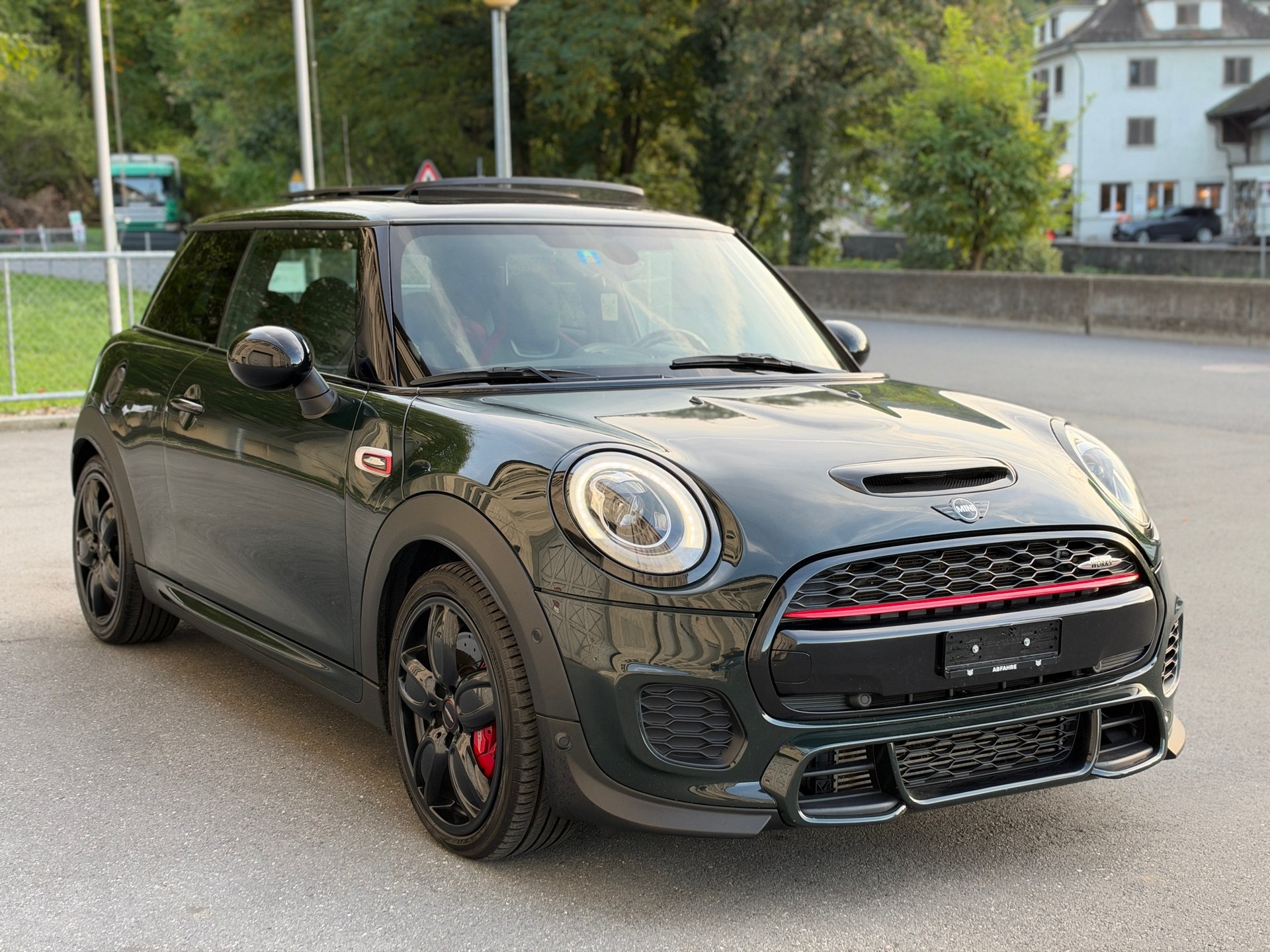 MINI Cooper John Cooper Works Steptronic-image-11