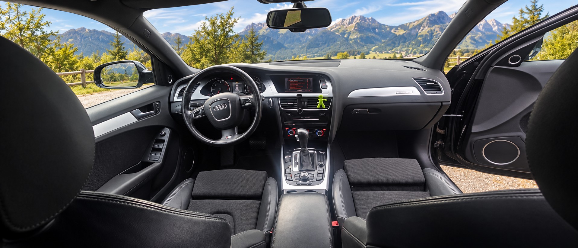 AUDI A4 Avant 3.0 TDI quattro S-tronic-image-11