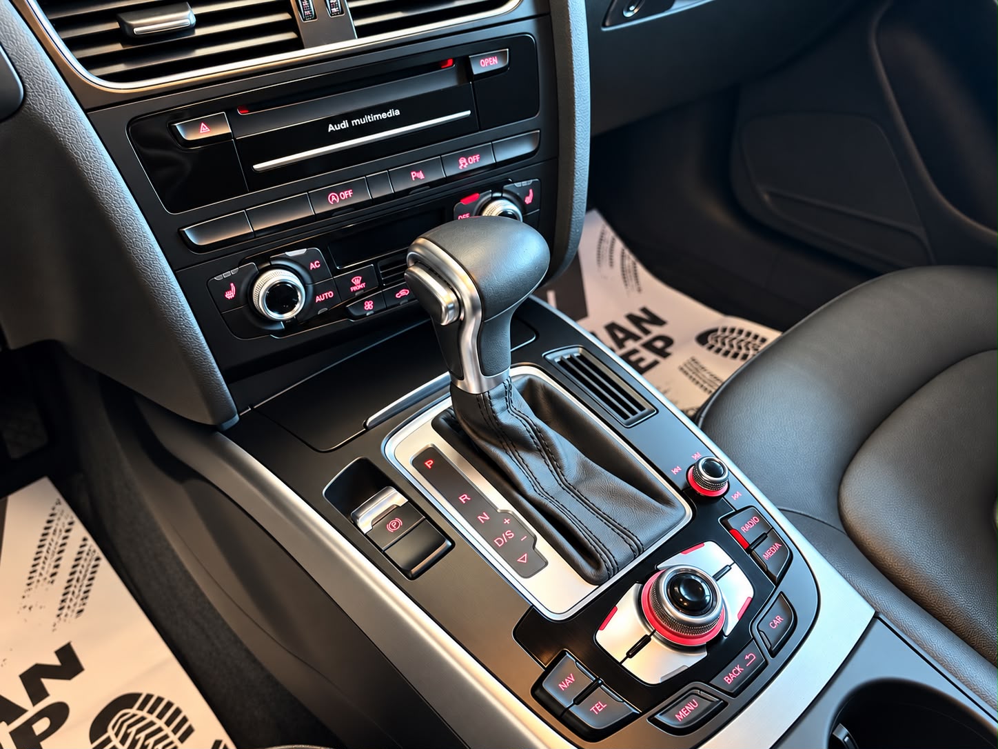 AUDI A5 Coupé 2.0 TFSI quattro S-tronic-image-16