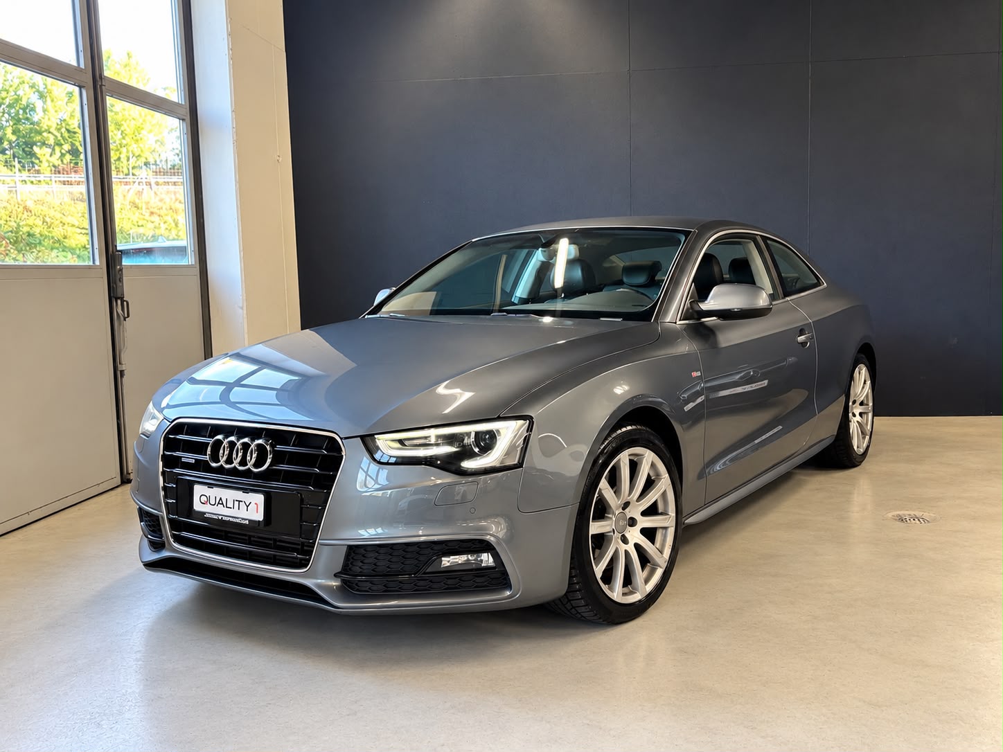 AUDI A5 Coupé 2.0 TFSI quattro S-tronic-image-8